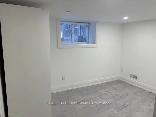 8 McGee Street, #Lower