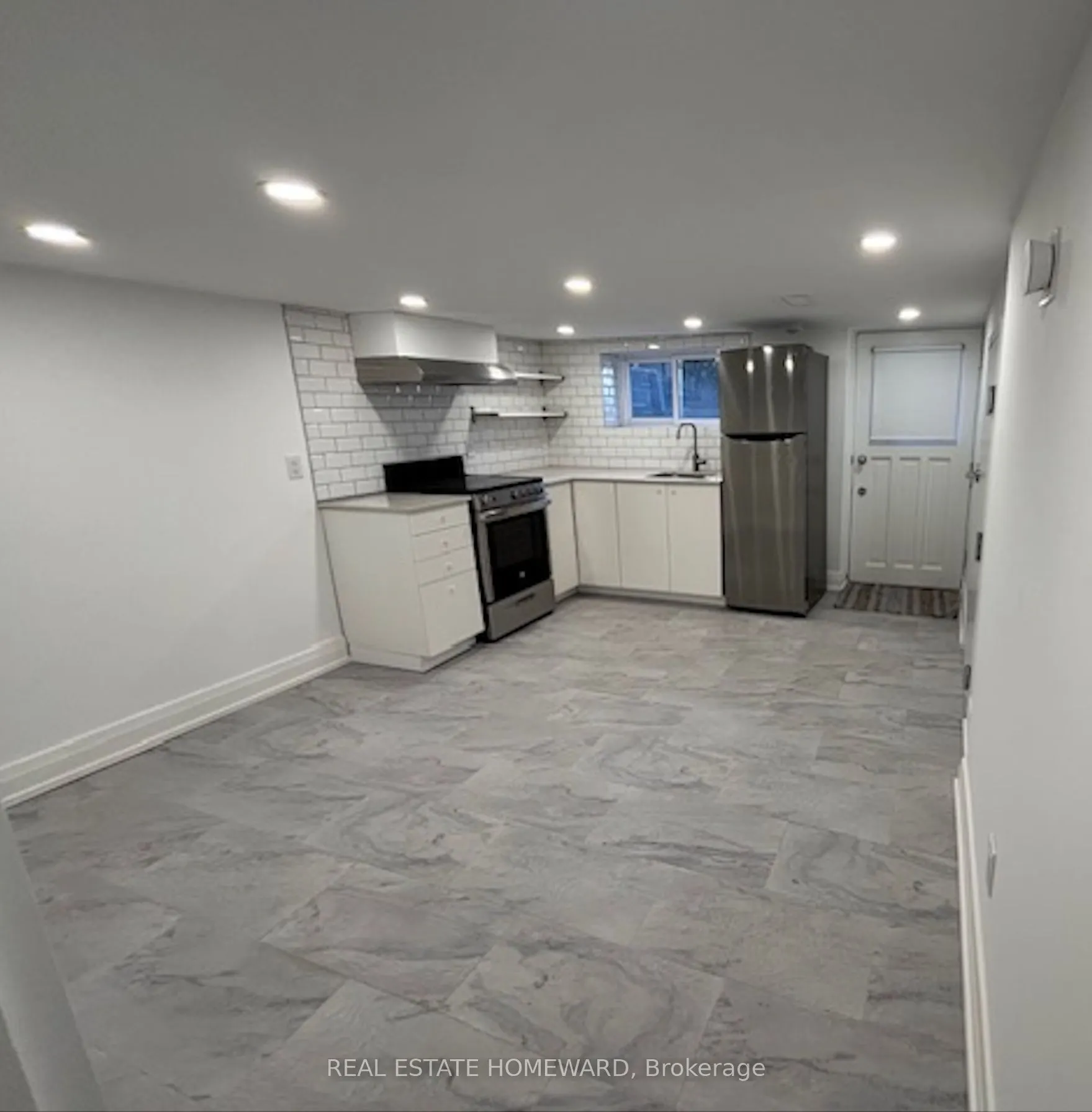 8 McGee Street, #Lower