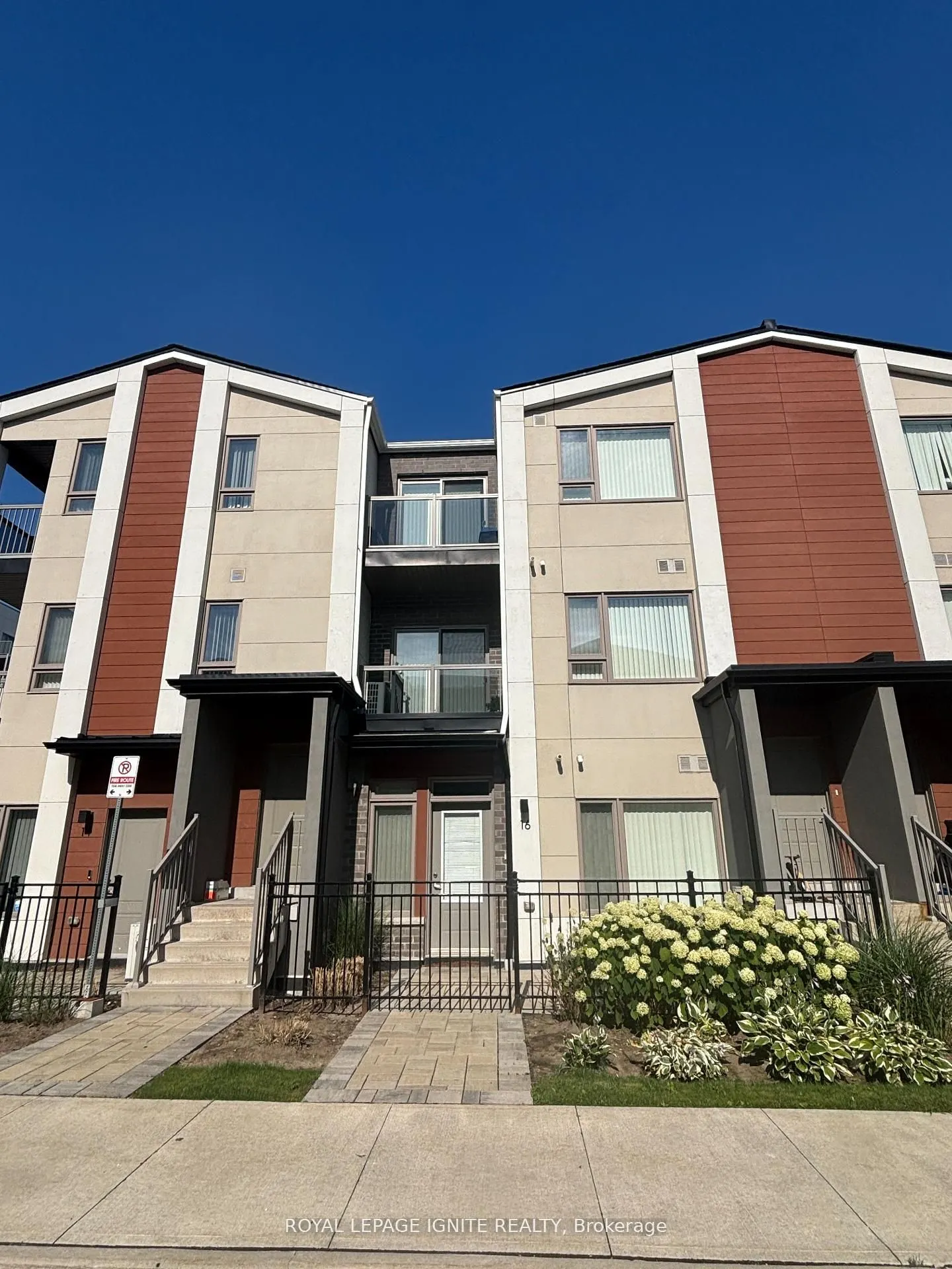60 Orchid Place Drive, #16