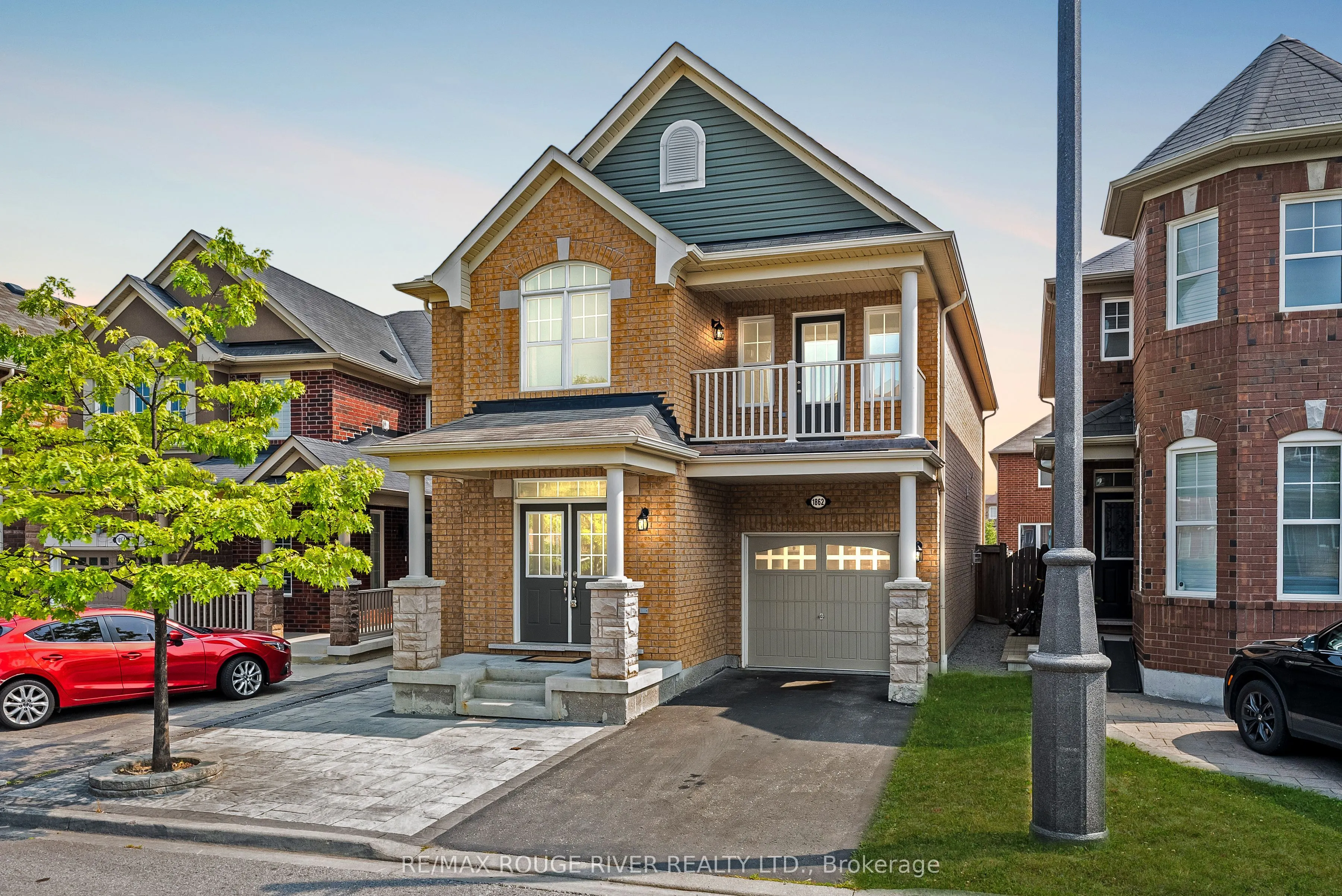 1862 Parkhurst Crescent
