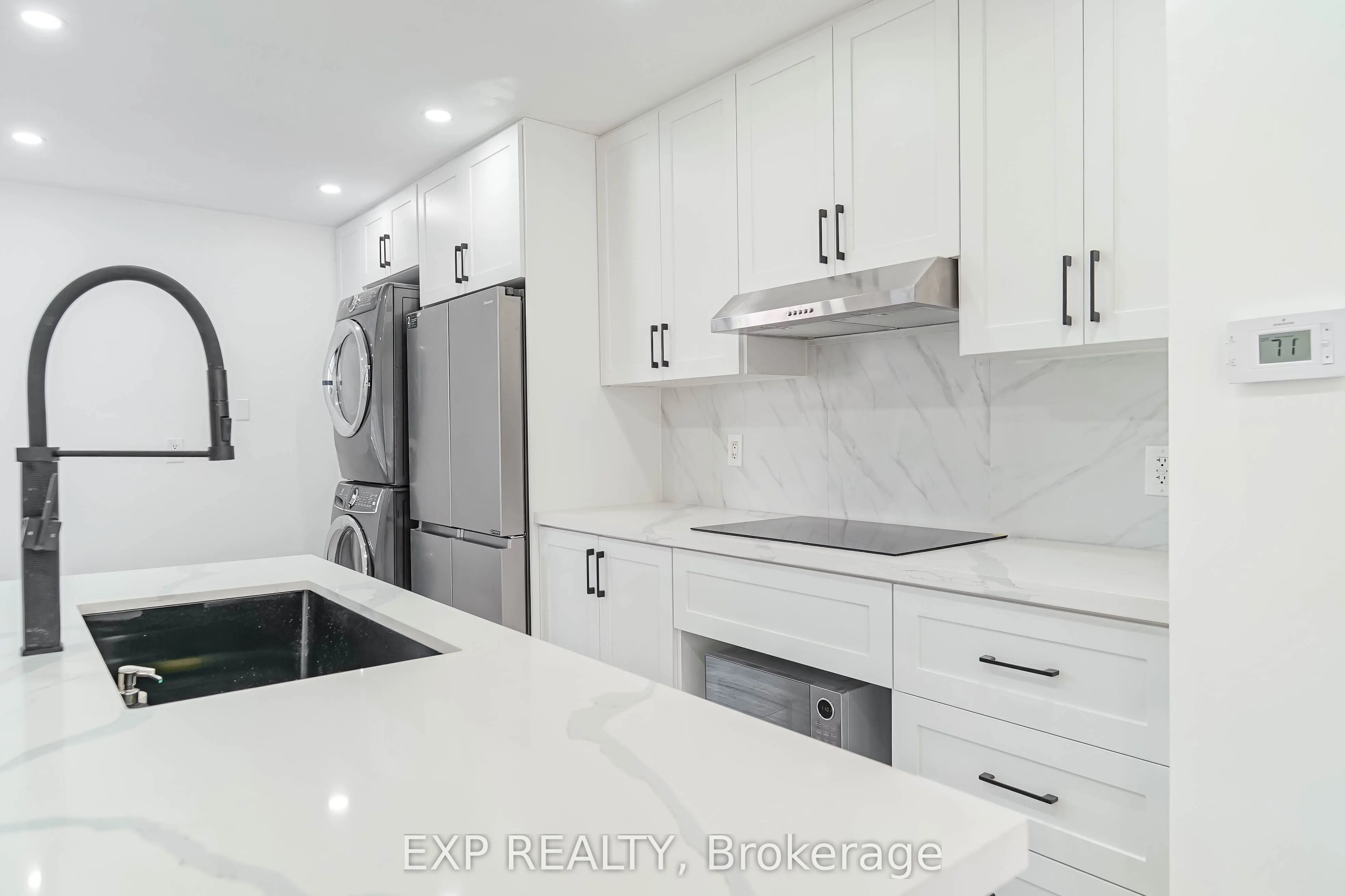25 Nabob Crescent