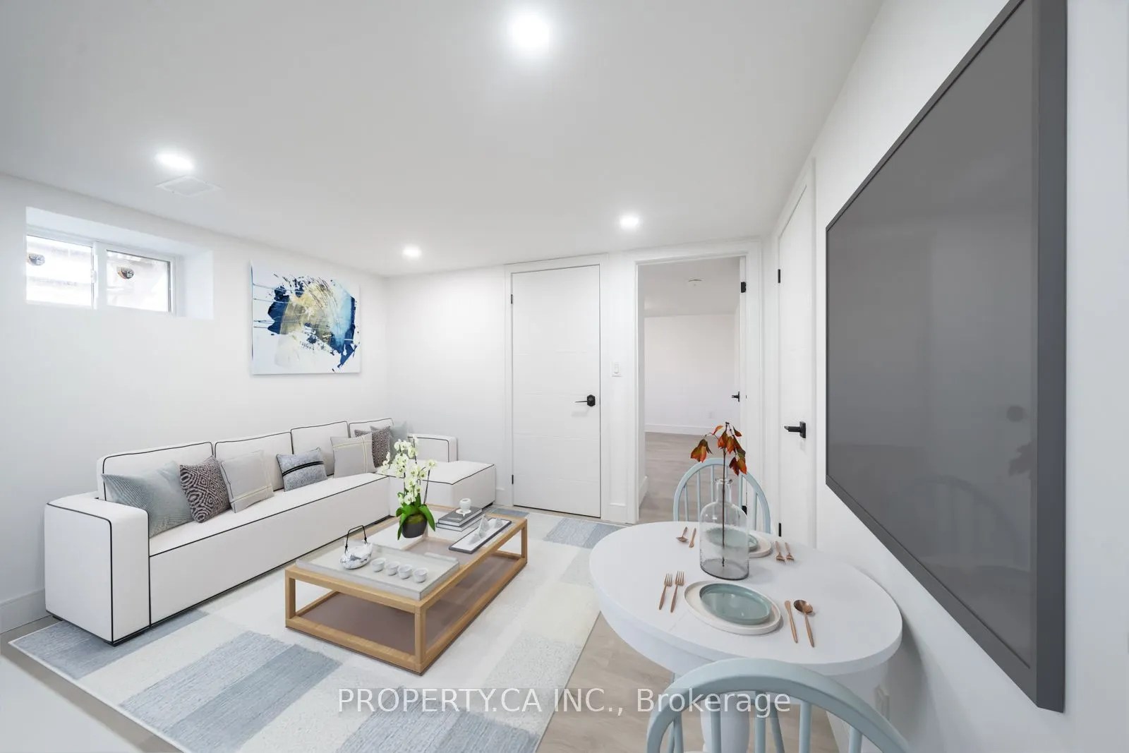 33 Moorecroft Crescent