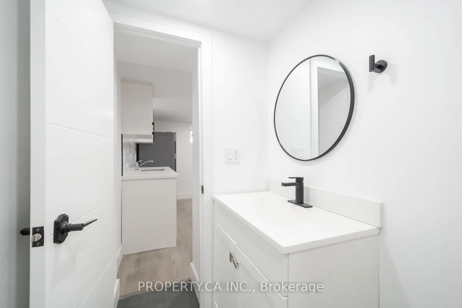 33 Moorecroft Crescent