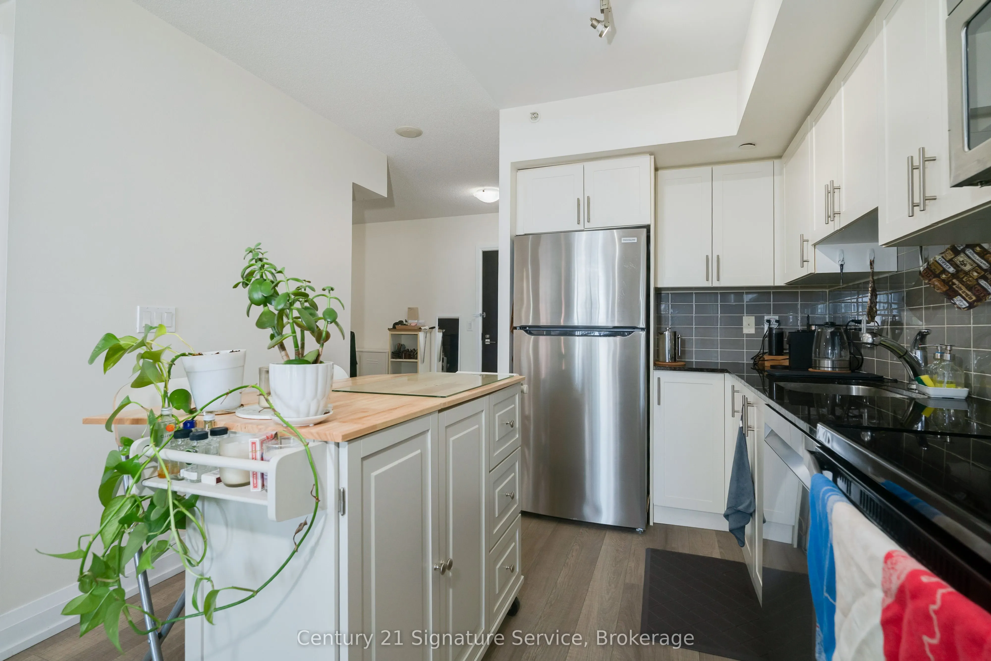 3520 Danforth Avenue, #609