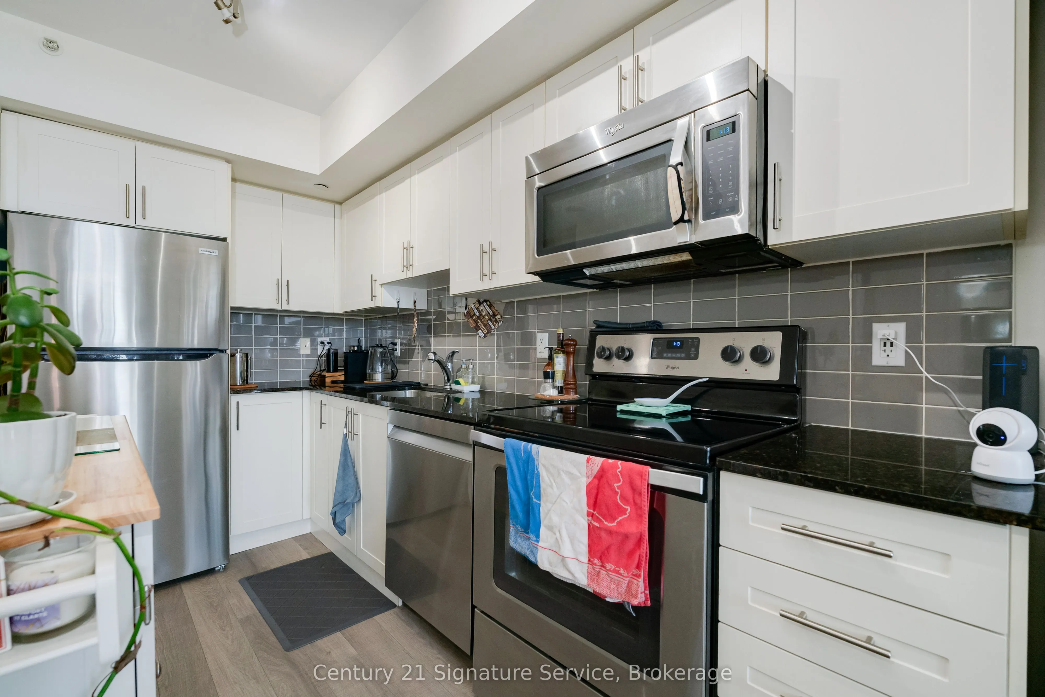 3520 Danforth Avenue, #609