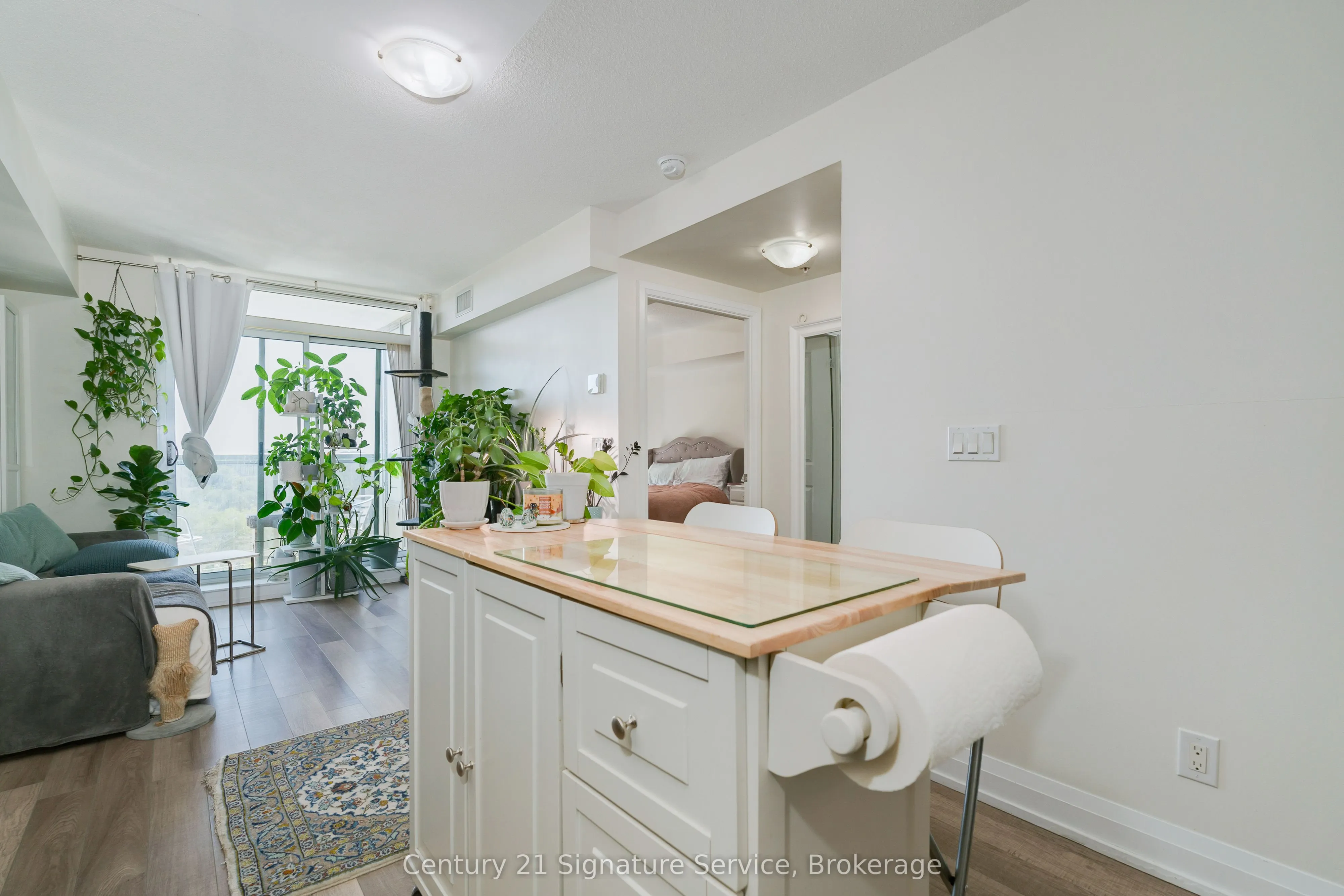 3520 Danforth Avenue, #609