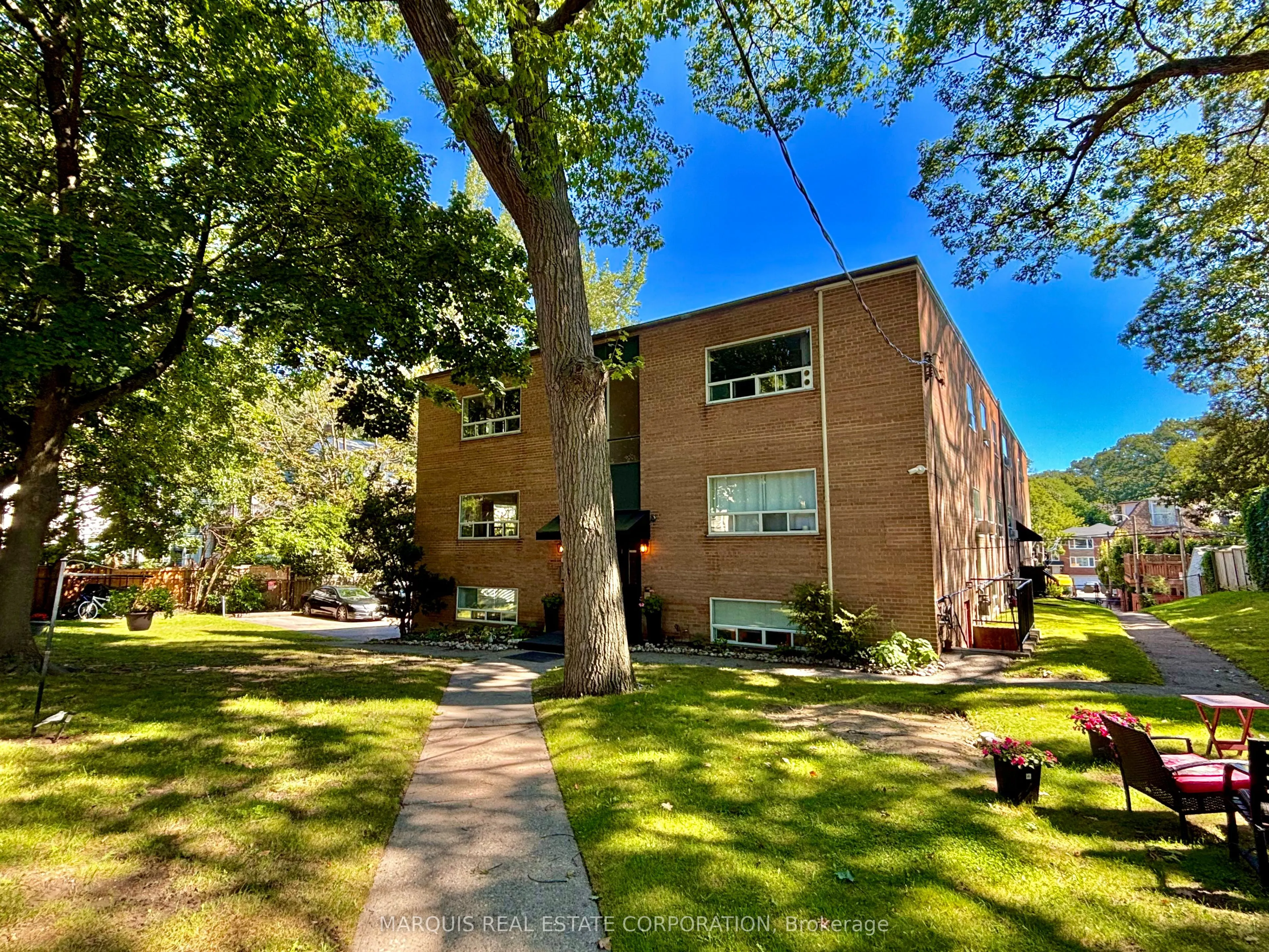 109 Beech Avenue, #202