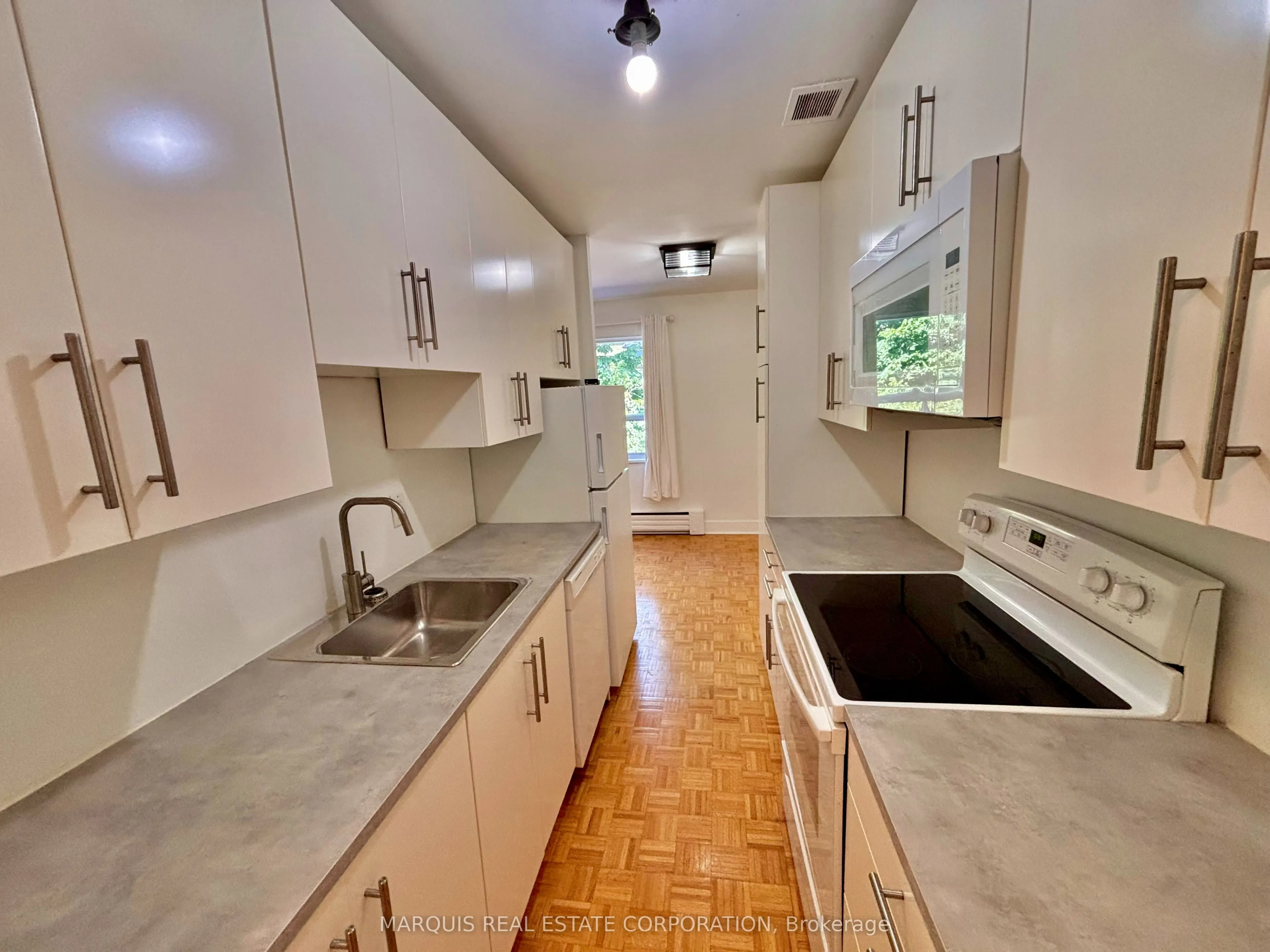 109 Beech Avenue, #202