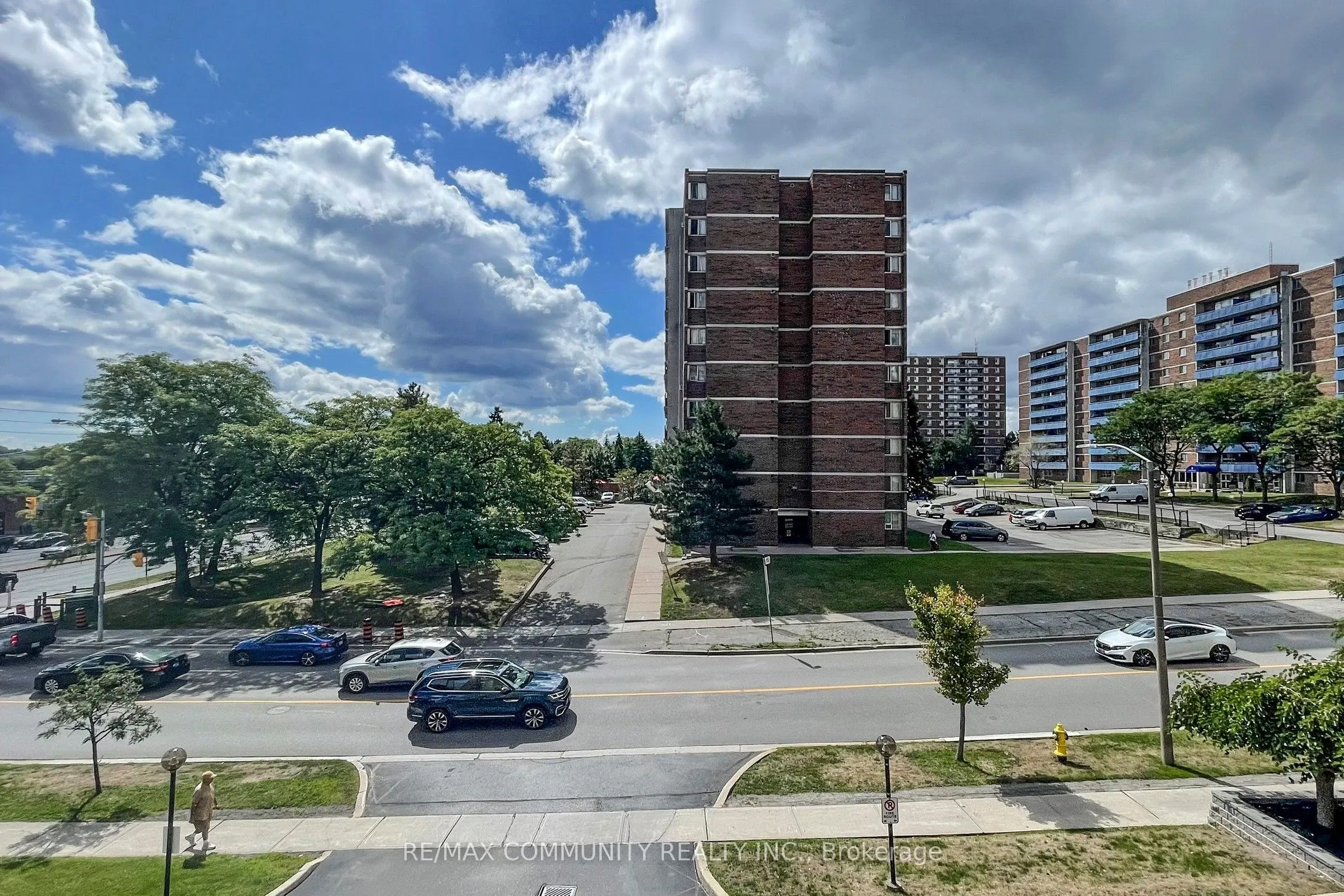 2 Glamorgan Avenue, #213