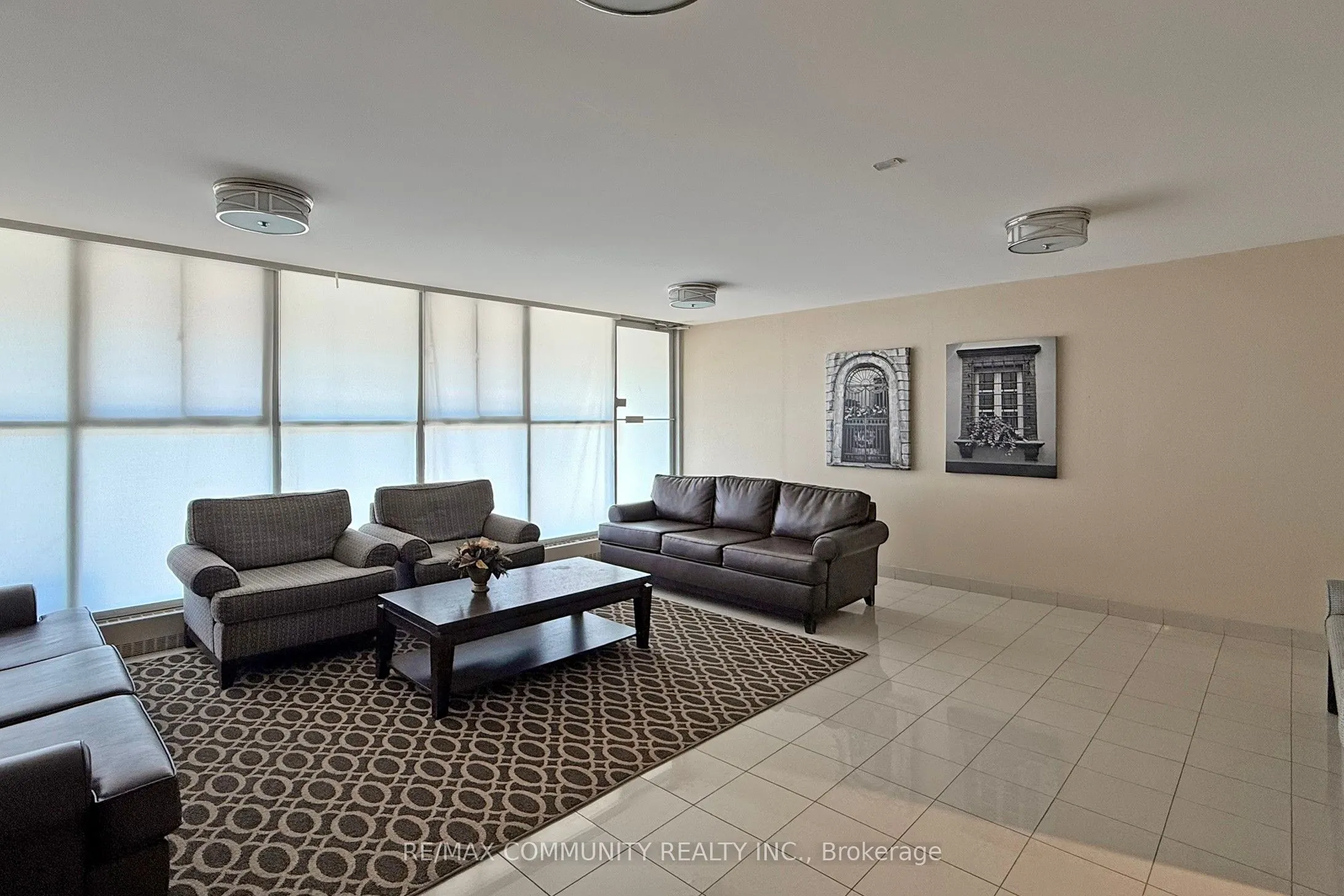 2 Glamorgan Avenue, #213