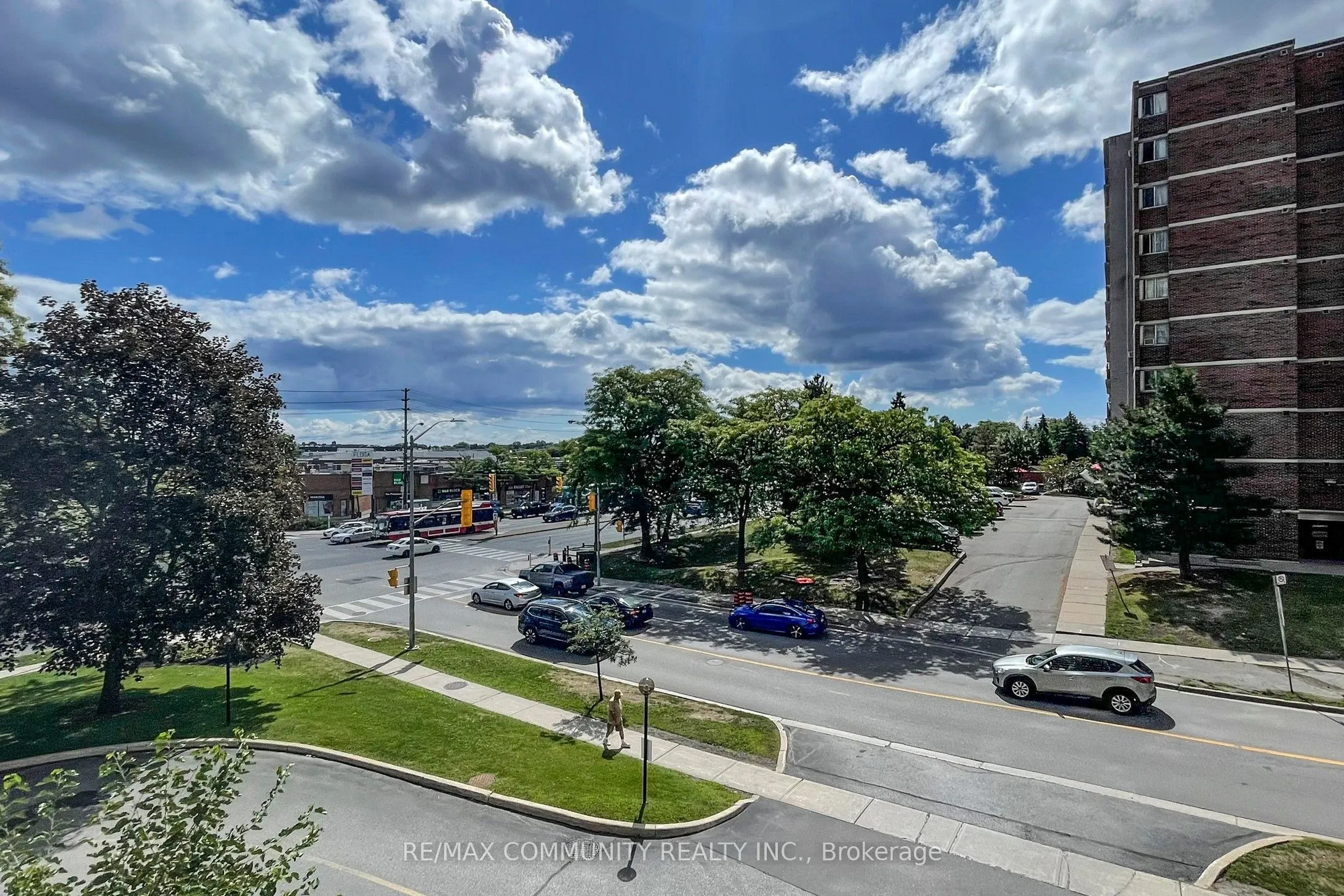 2 Glamorgan Avenue, #213