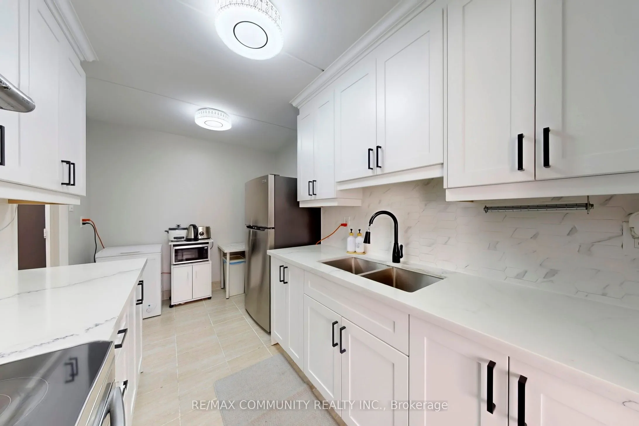 2 Glamorgan Avenue, #213