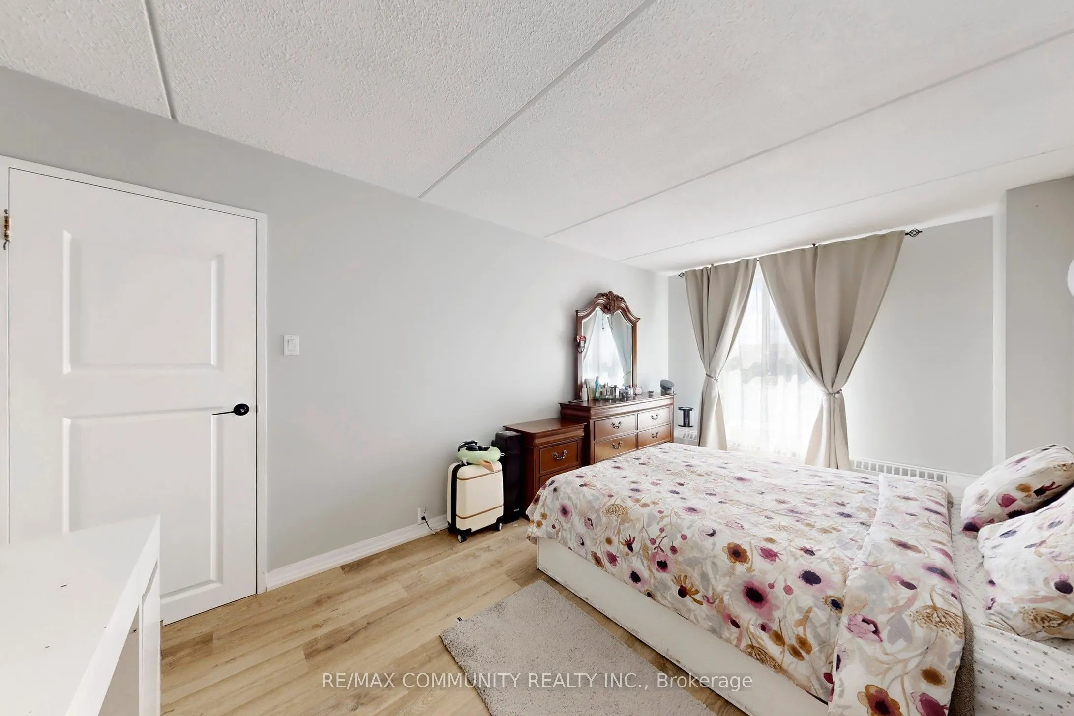 2 Glamorgan Avenue, #213