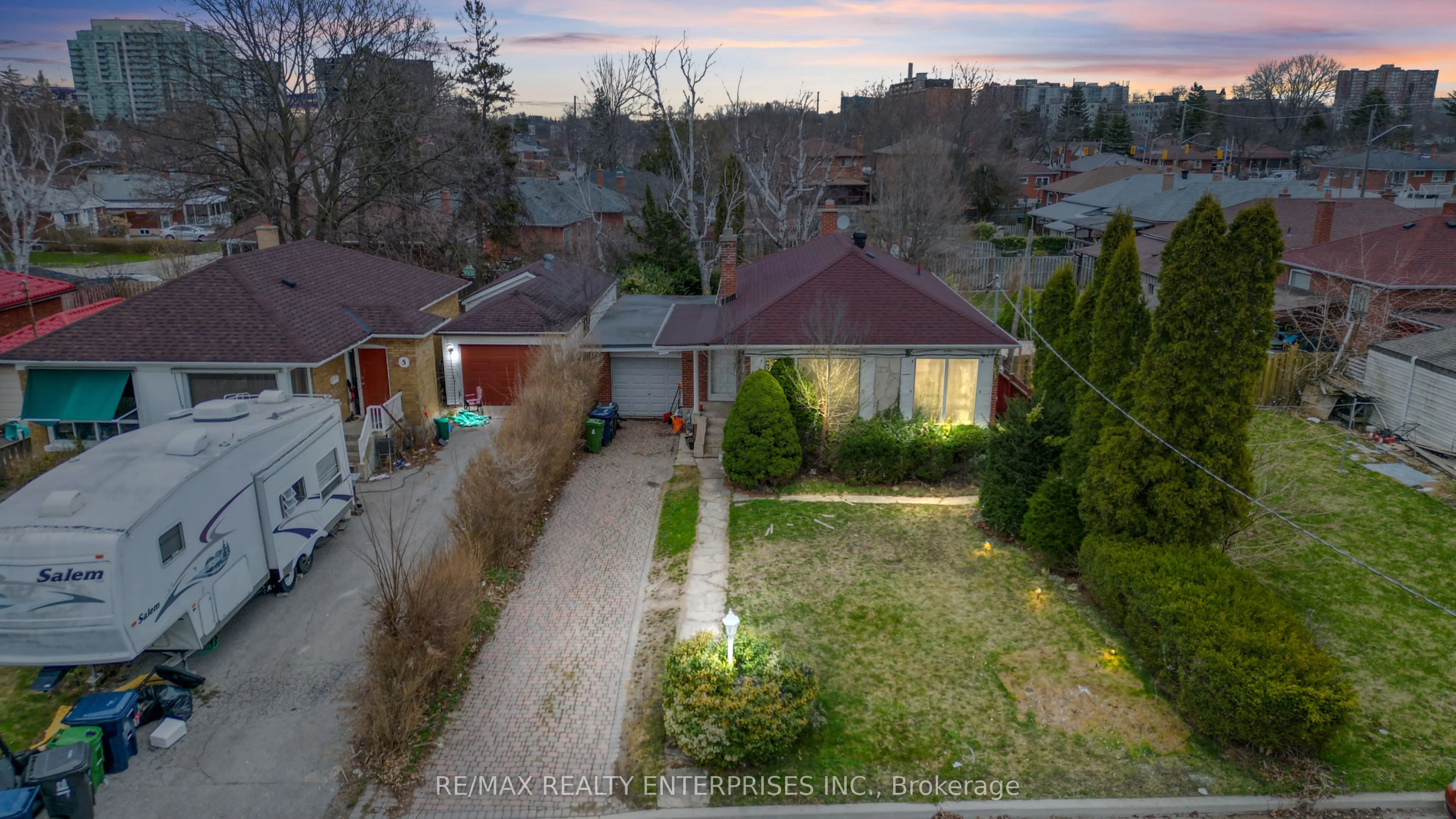 3 Dallyn Crescent, #BSMT