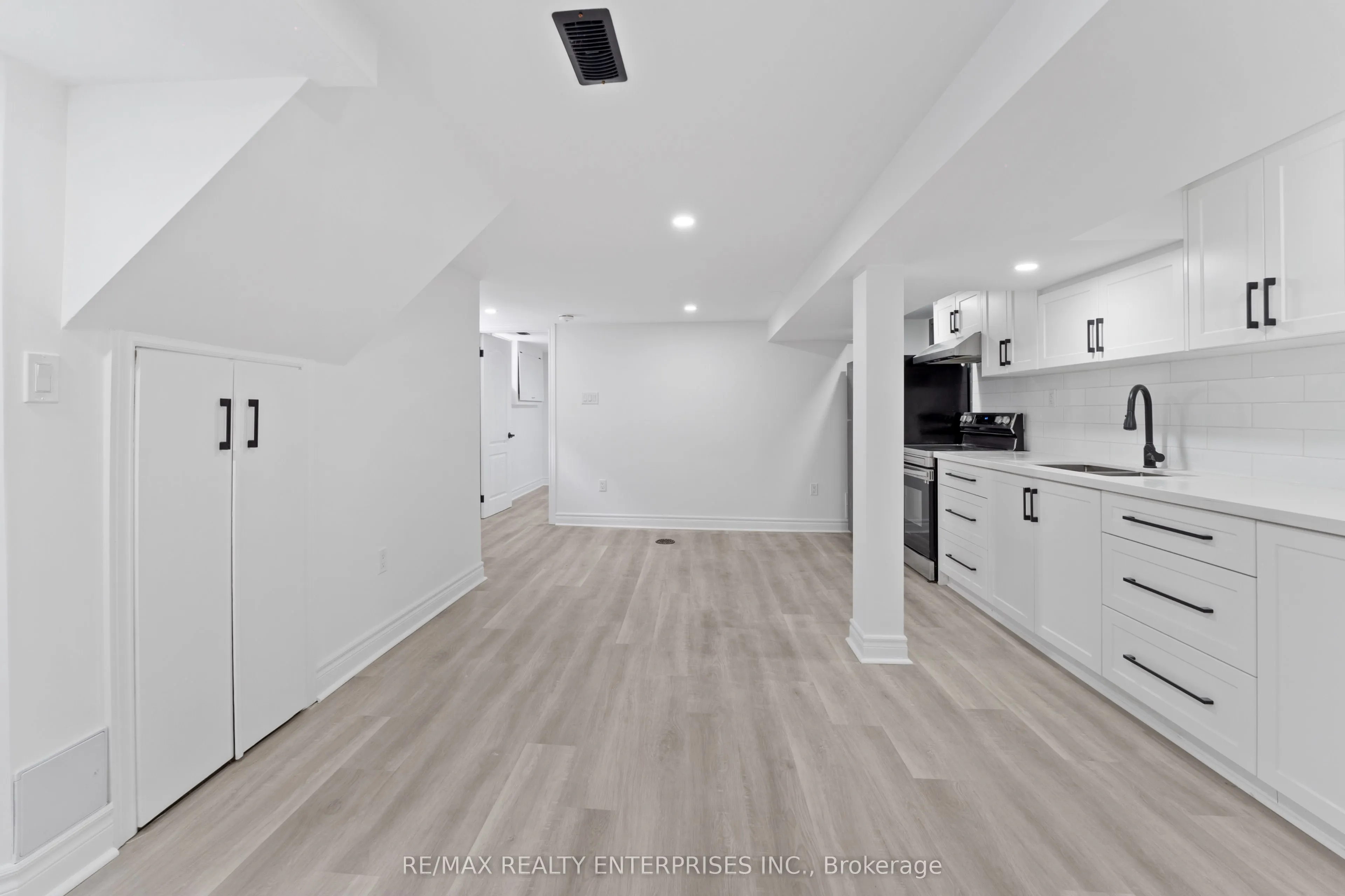 3 Dallyn Crescent, #BSMT