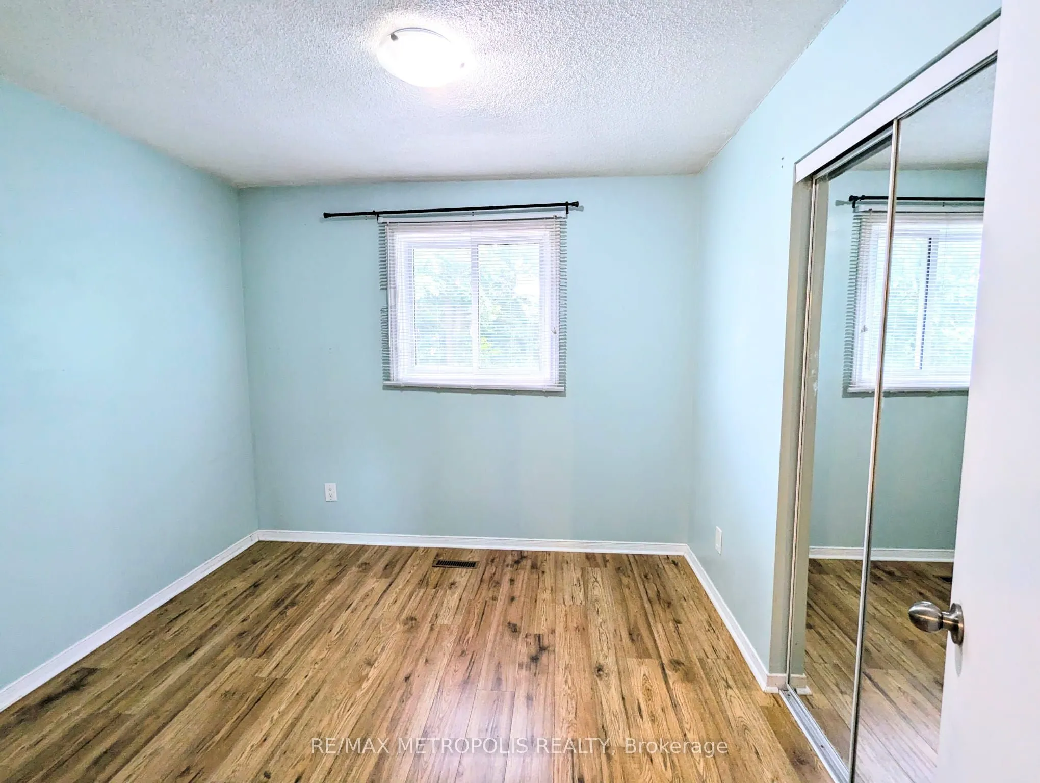 85 Barnes Drive, #Main