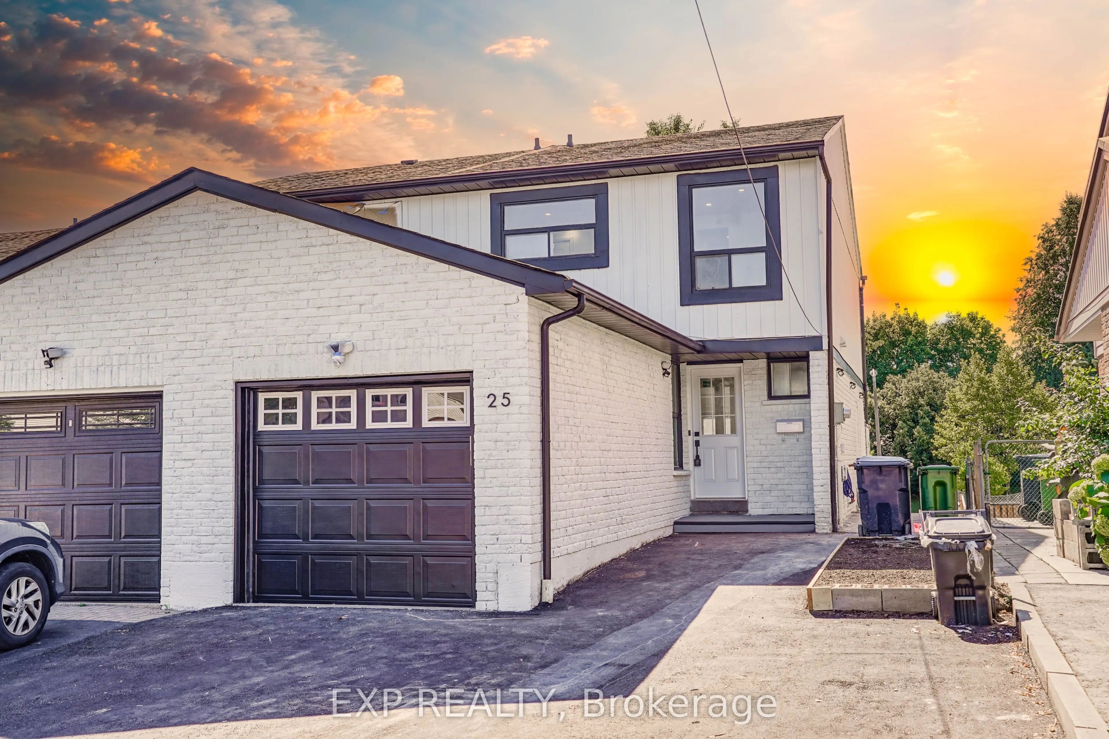 25 Nabob Crescent, #Upper Lvl
