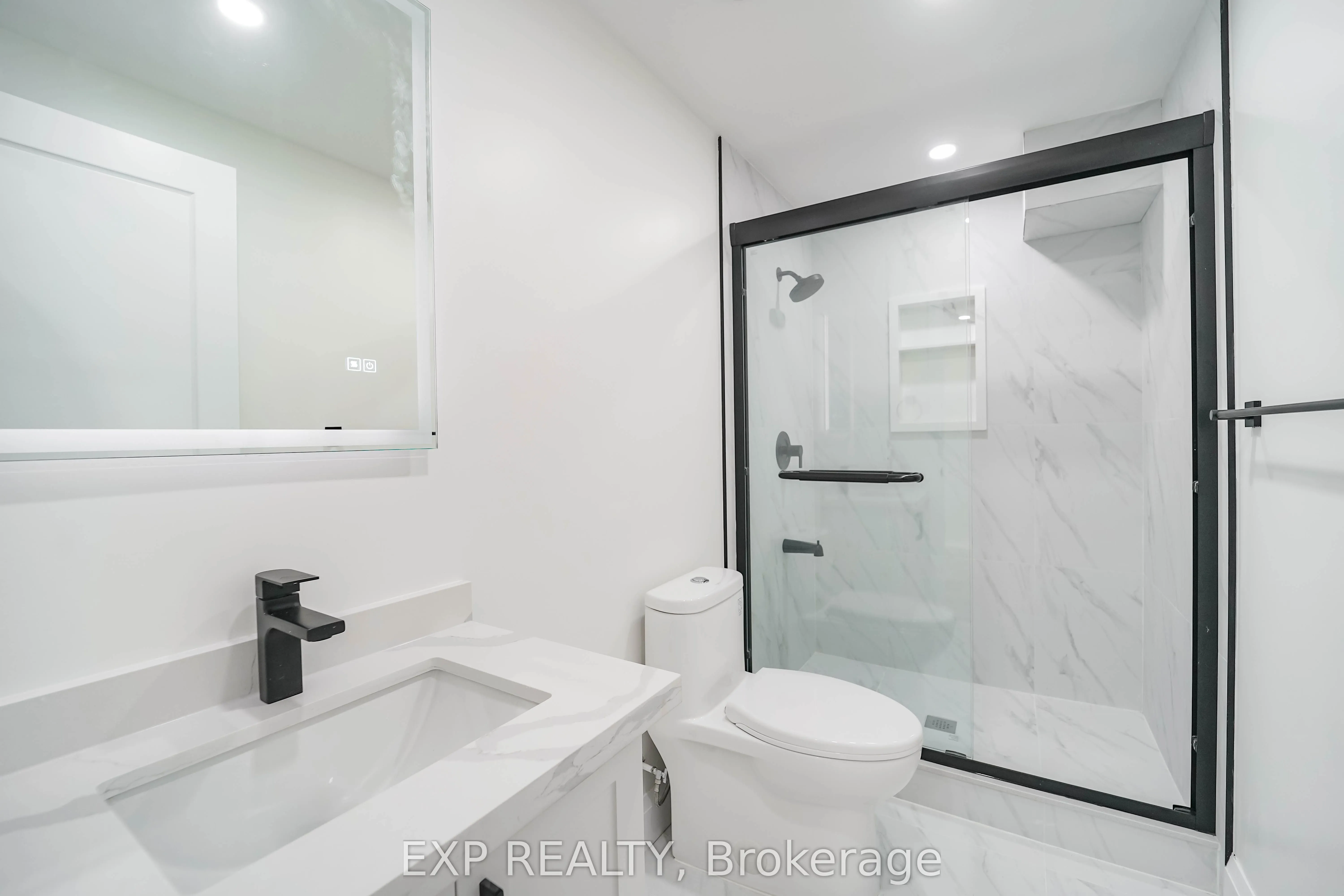25 Nabob Crescent, #Upper Lvl