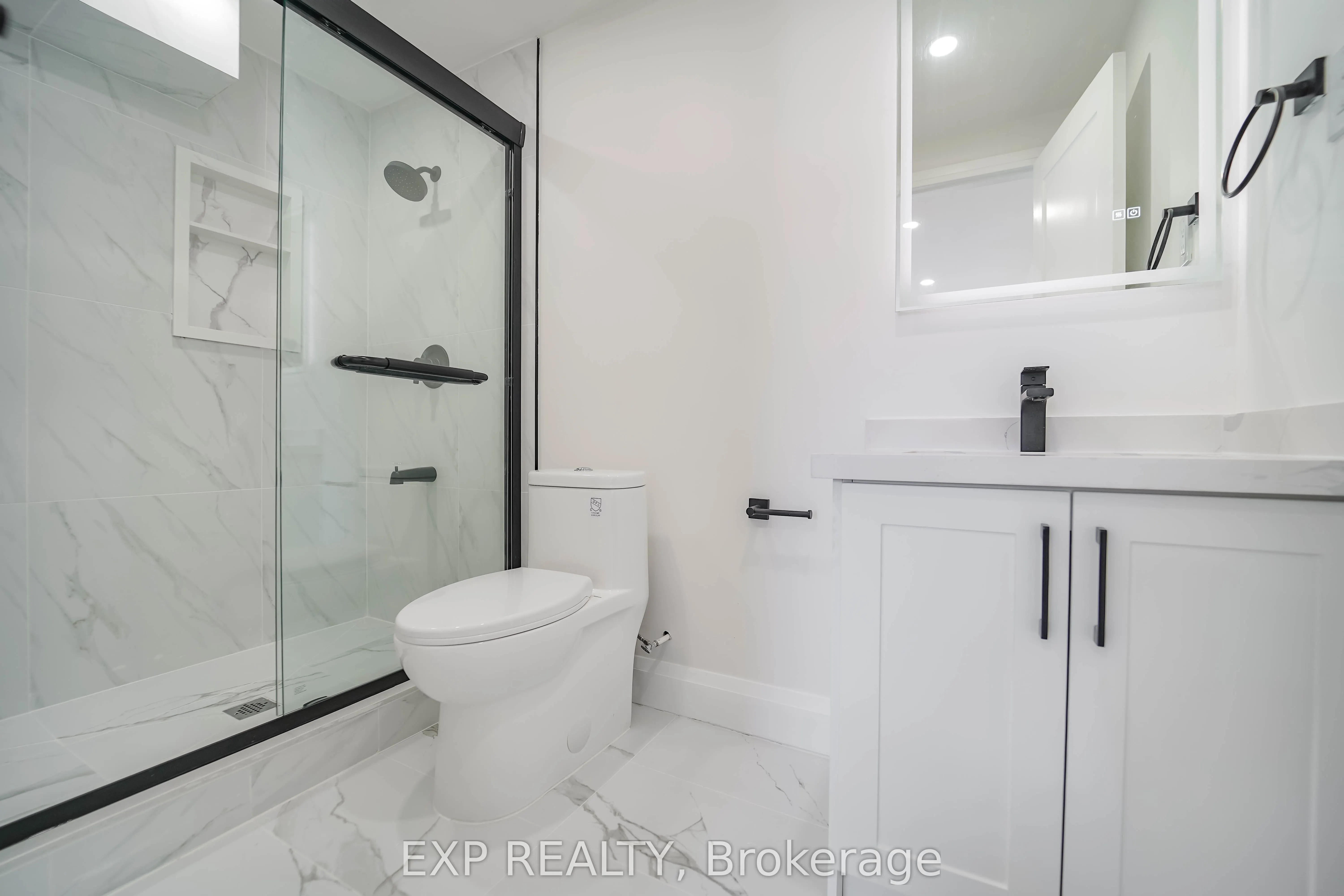 25 Nabob Crescent, #Upper Lvl