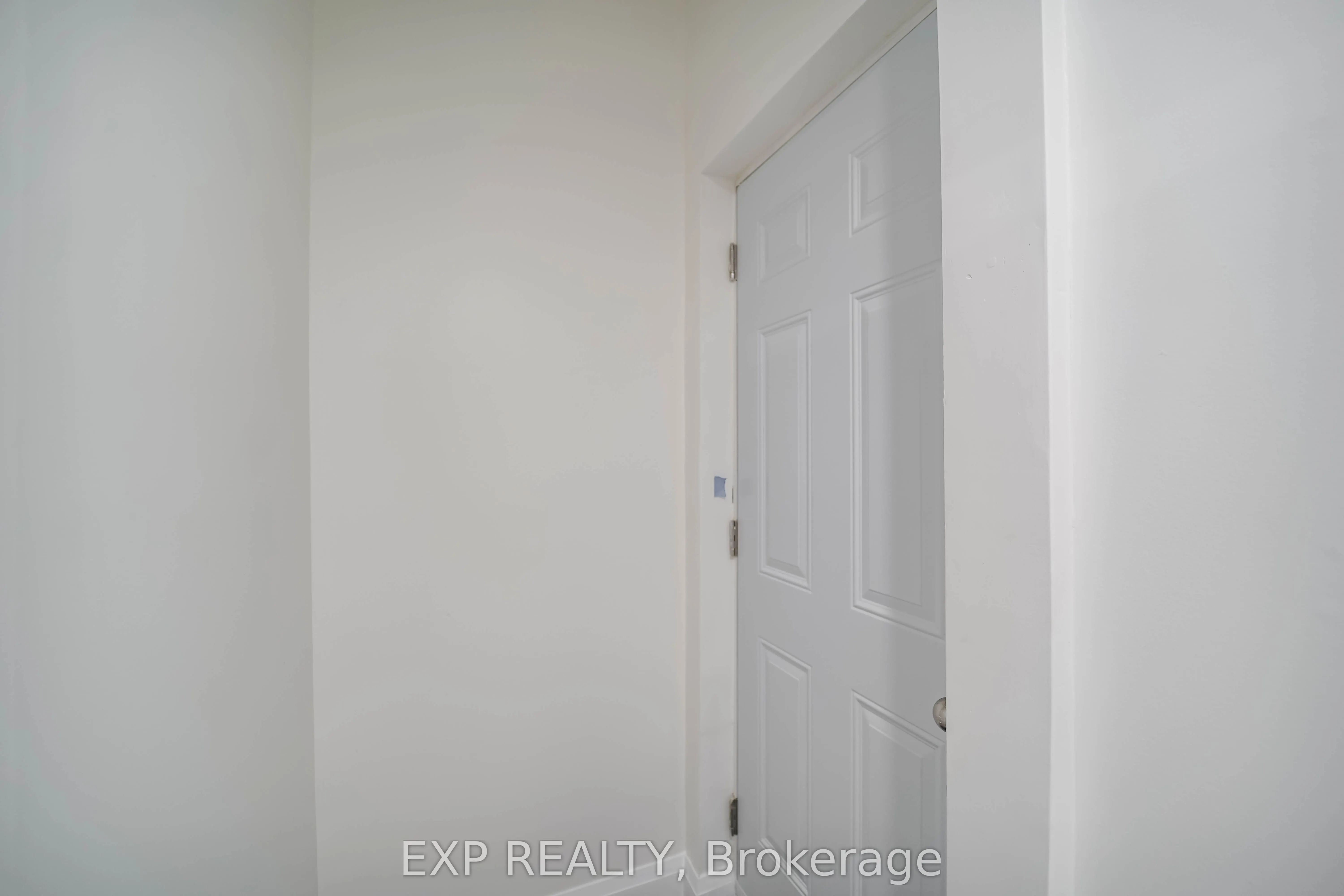 25 Nabob Crescent, #Upper Lvl