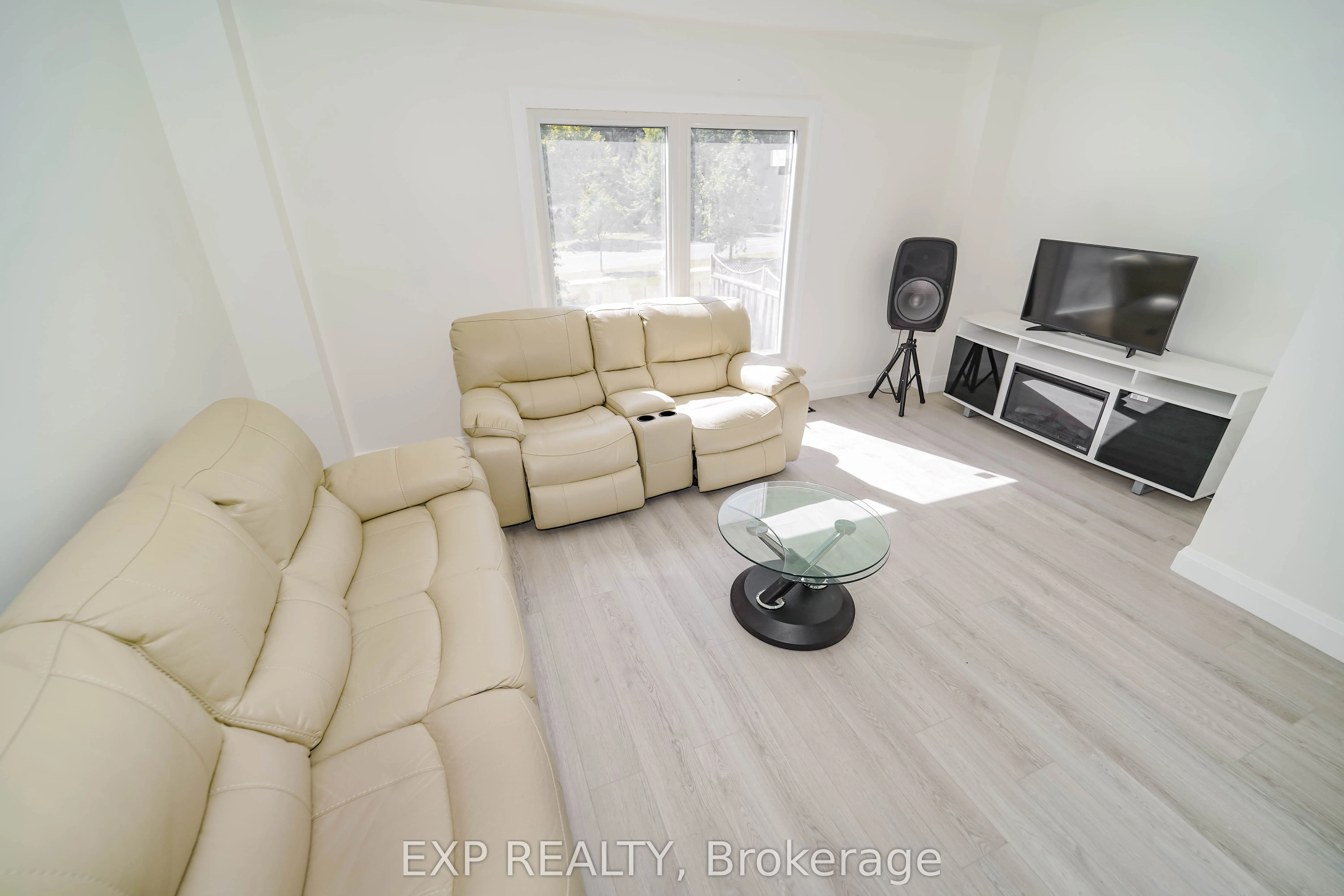 25 Nabob Crescent, #Upper Lvl
