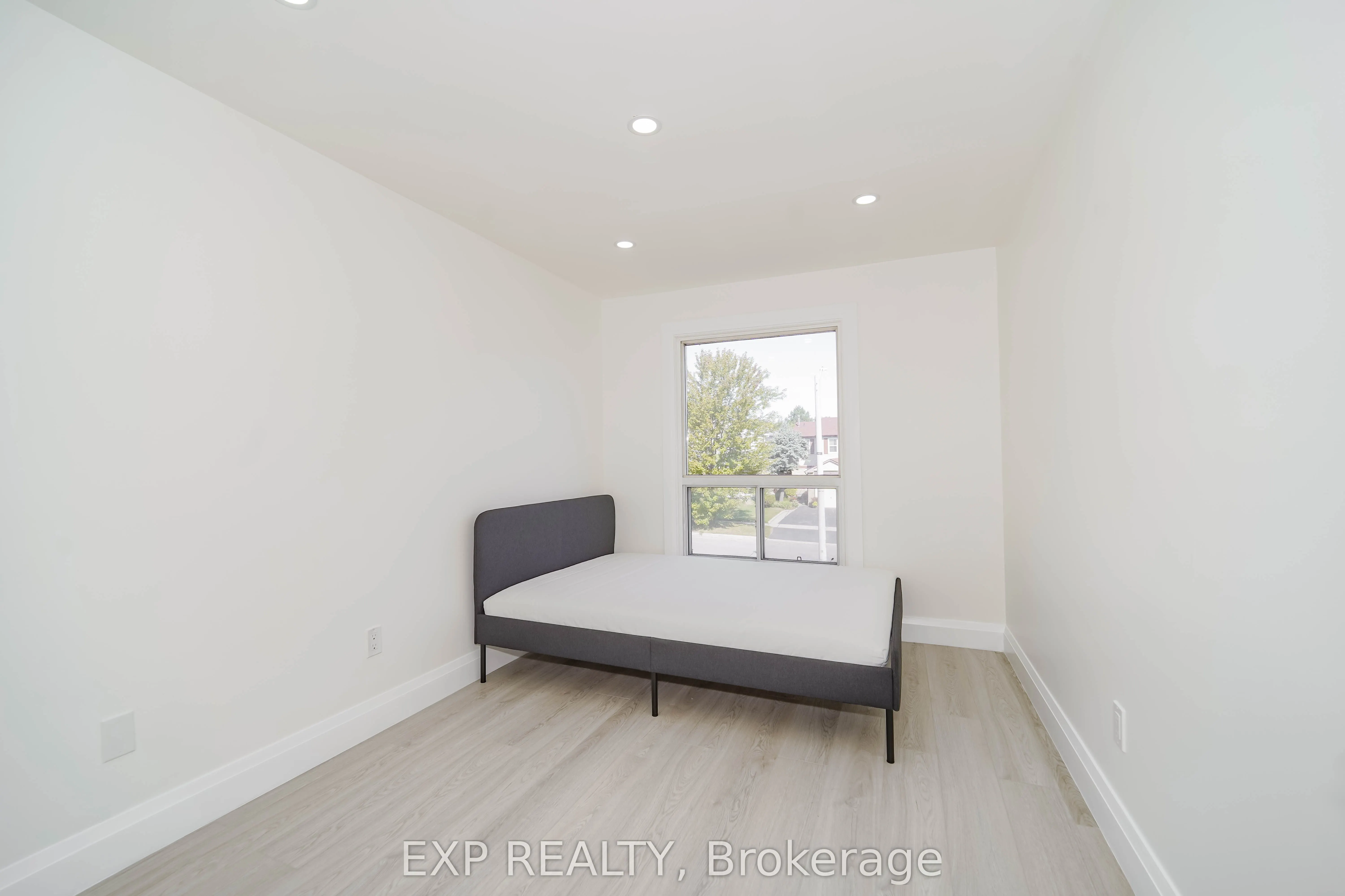 25 Nabob Crescent, #Upper Lvl