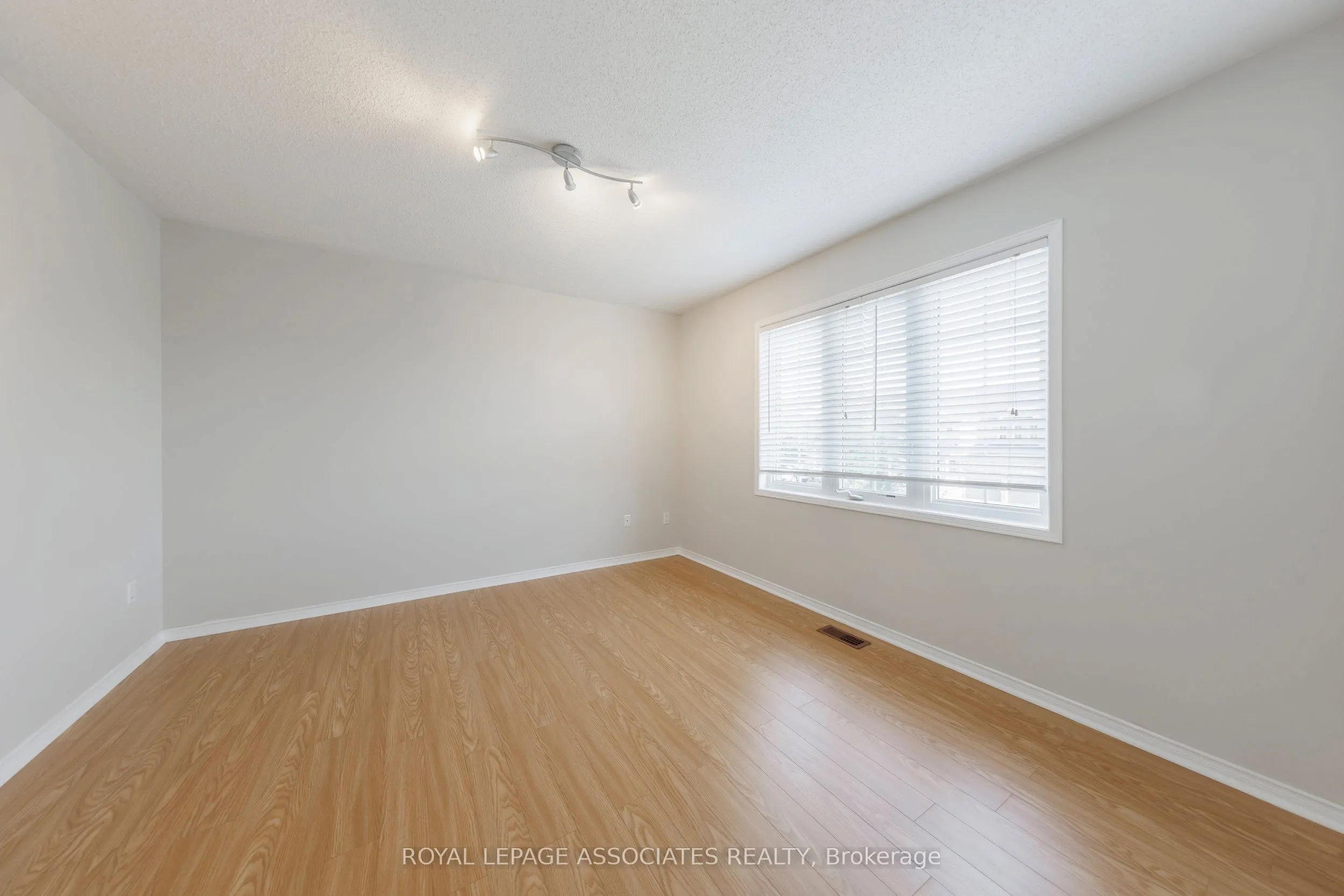 30 Telford Street, #Main