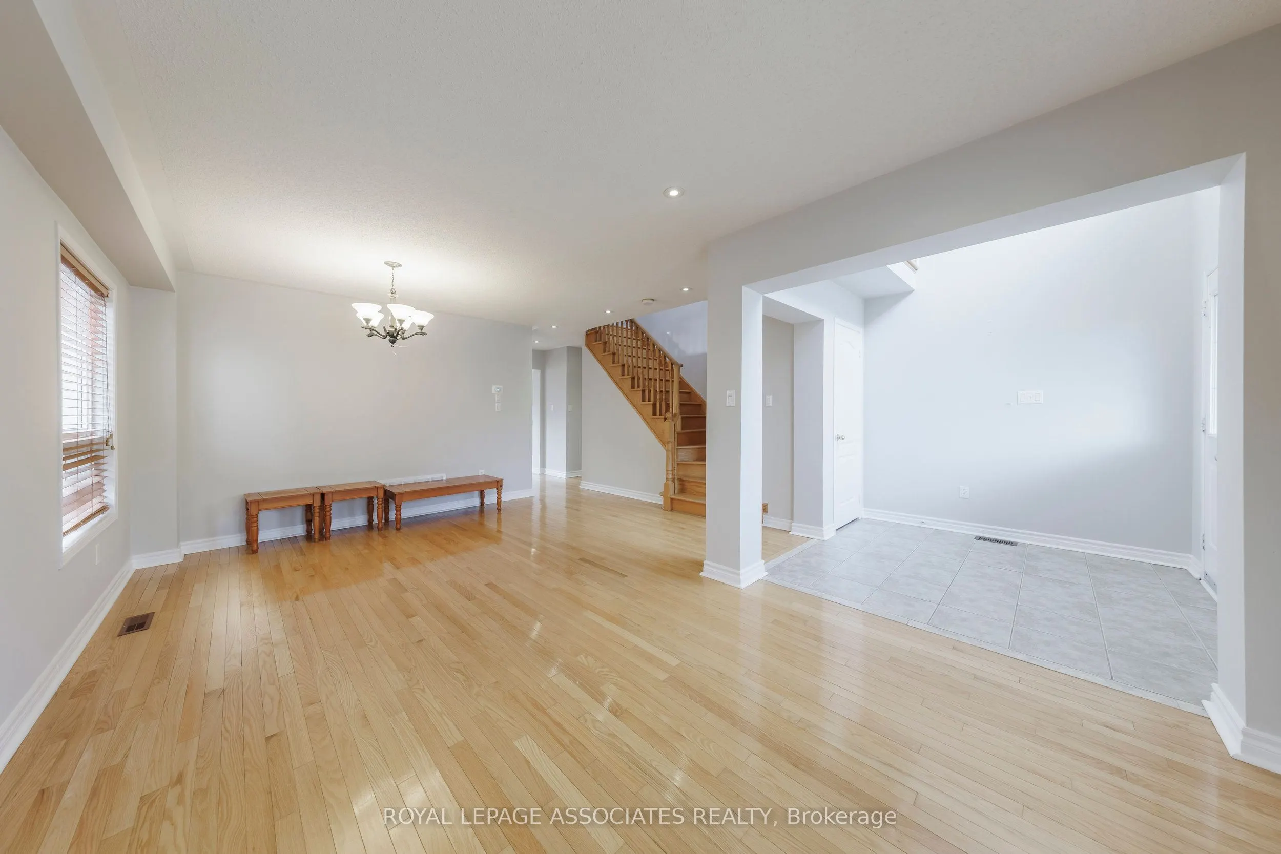30 Telford Street, #Main