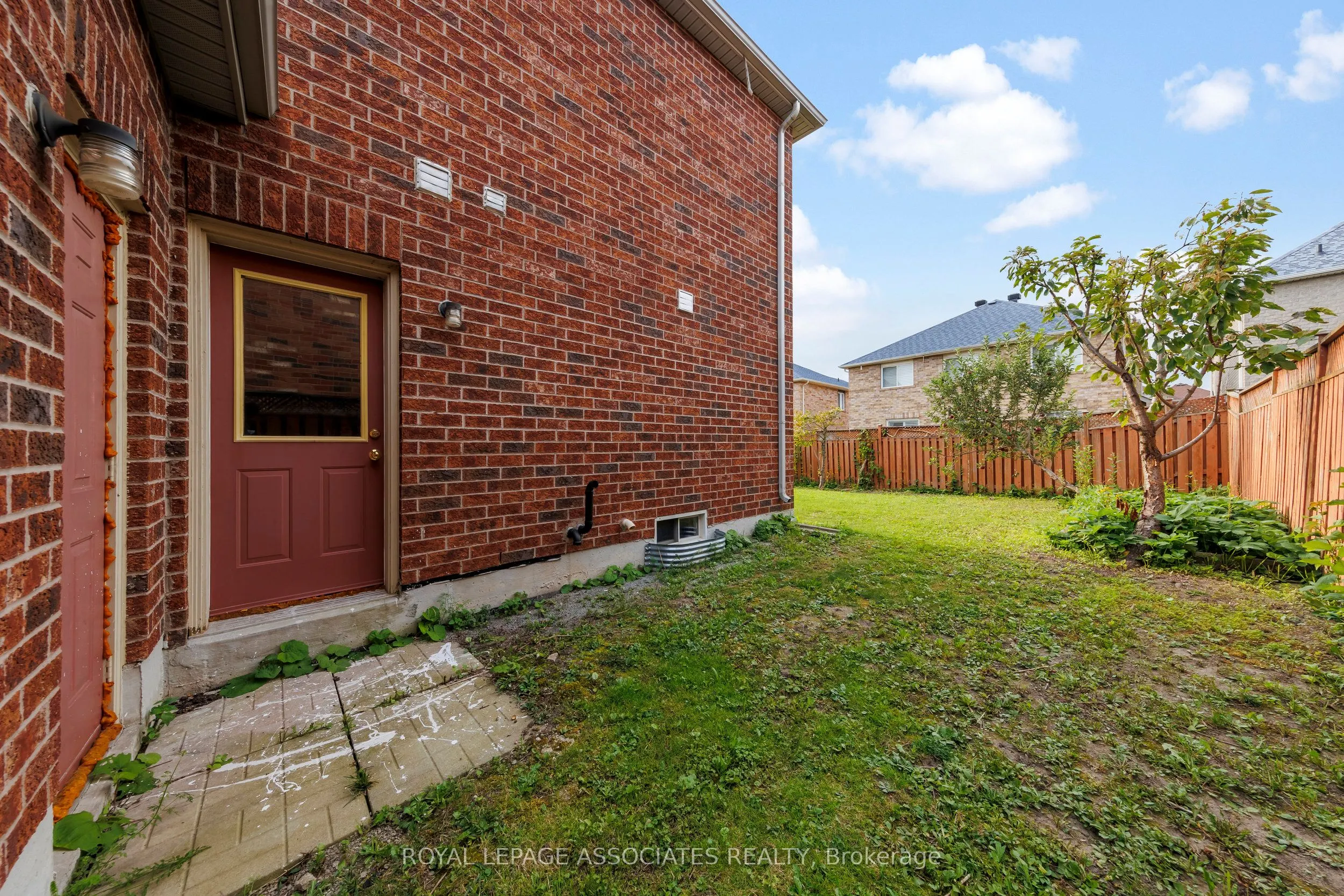 30 Telford Street, #Main