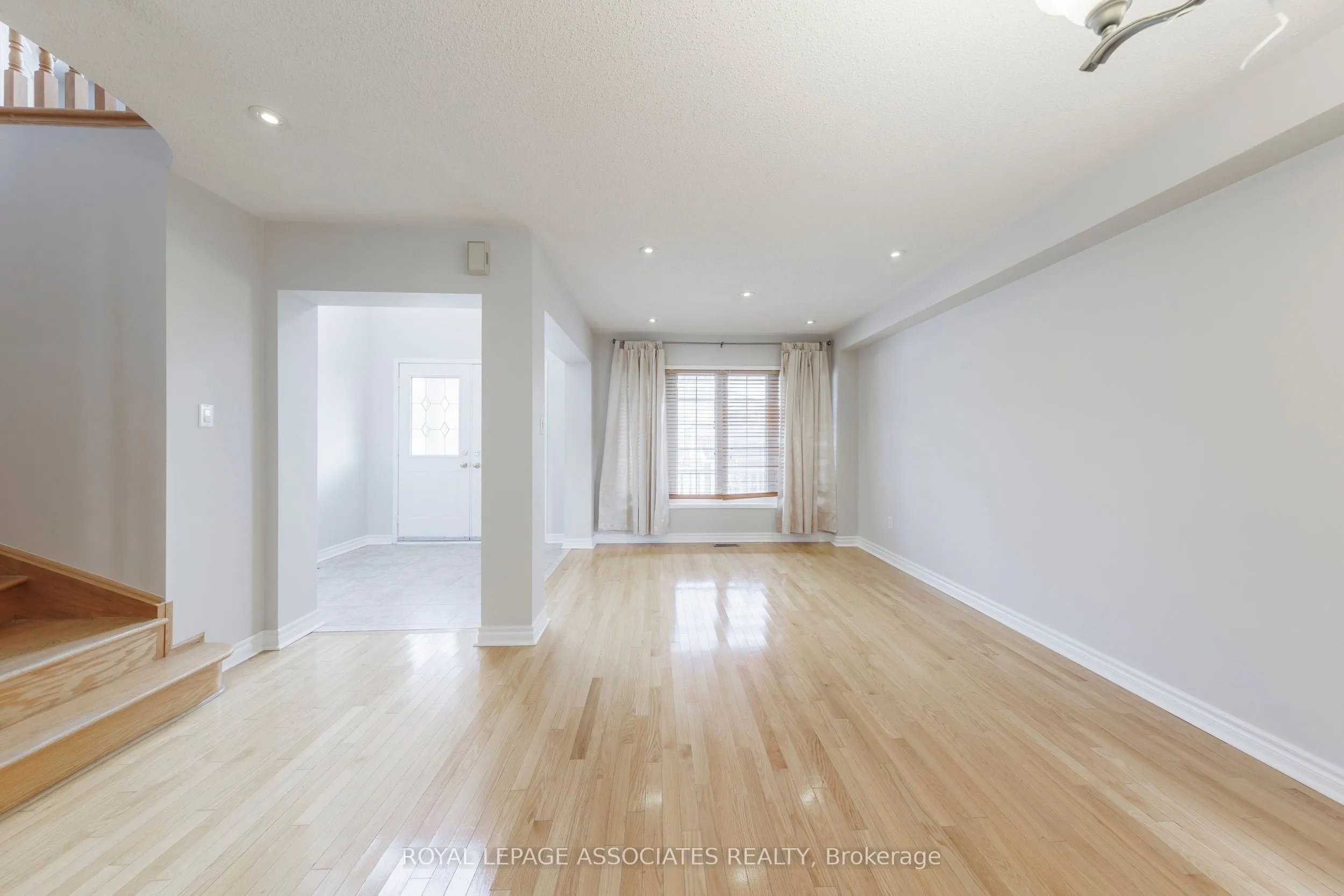 30 Telford Street, #Main