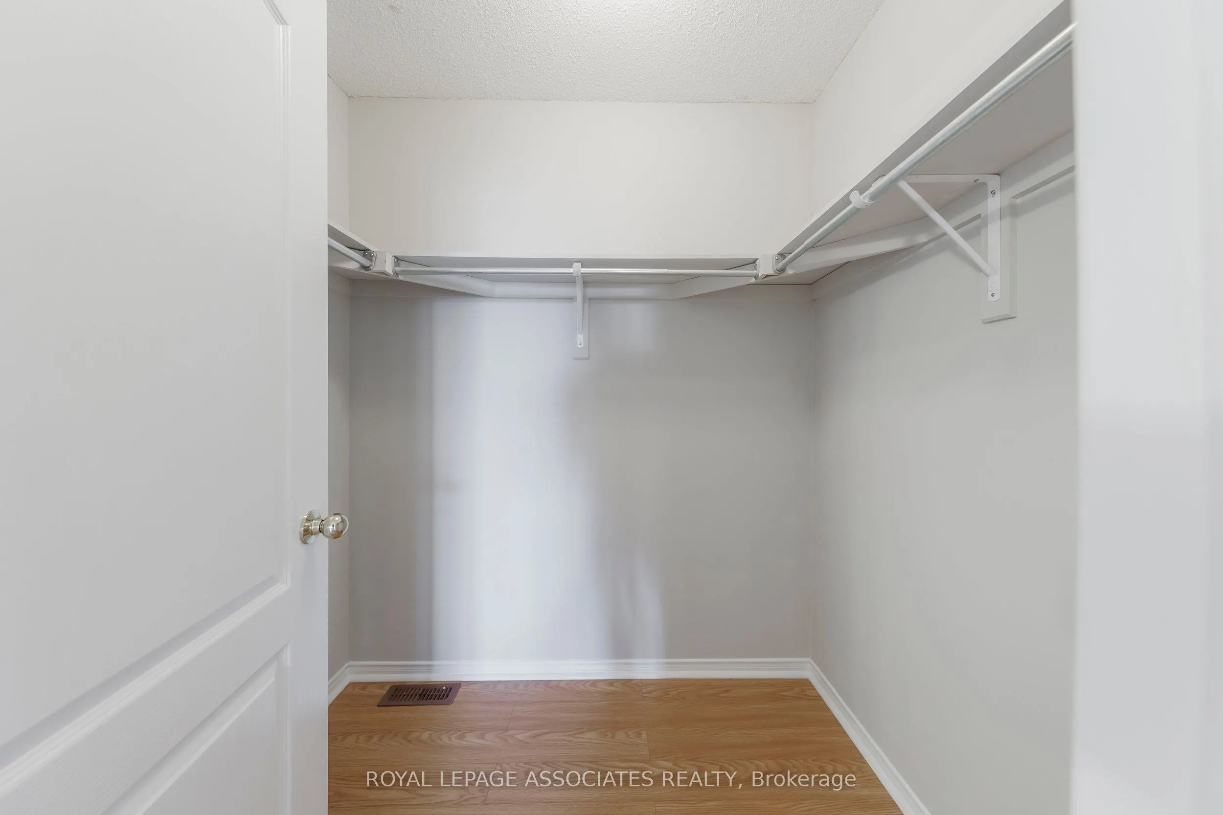 30 Telford Street, #Main