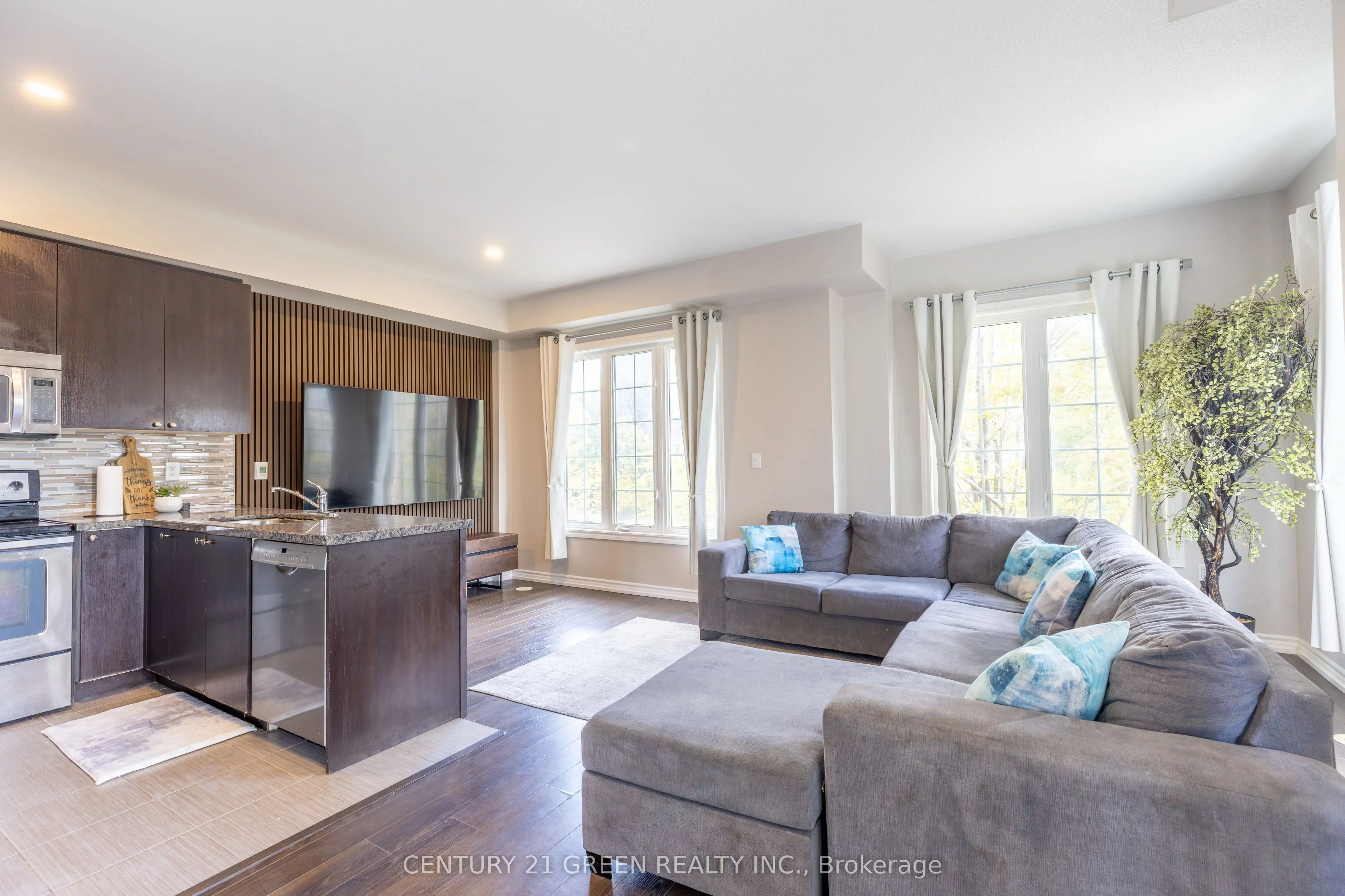 1250 St. Martins Drive, #111