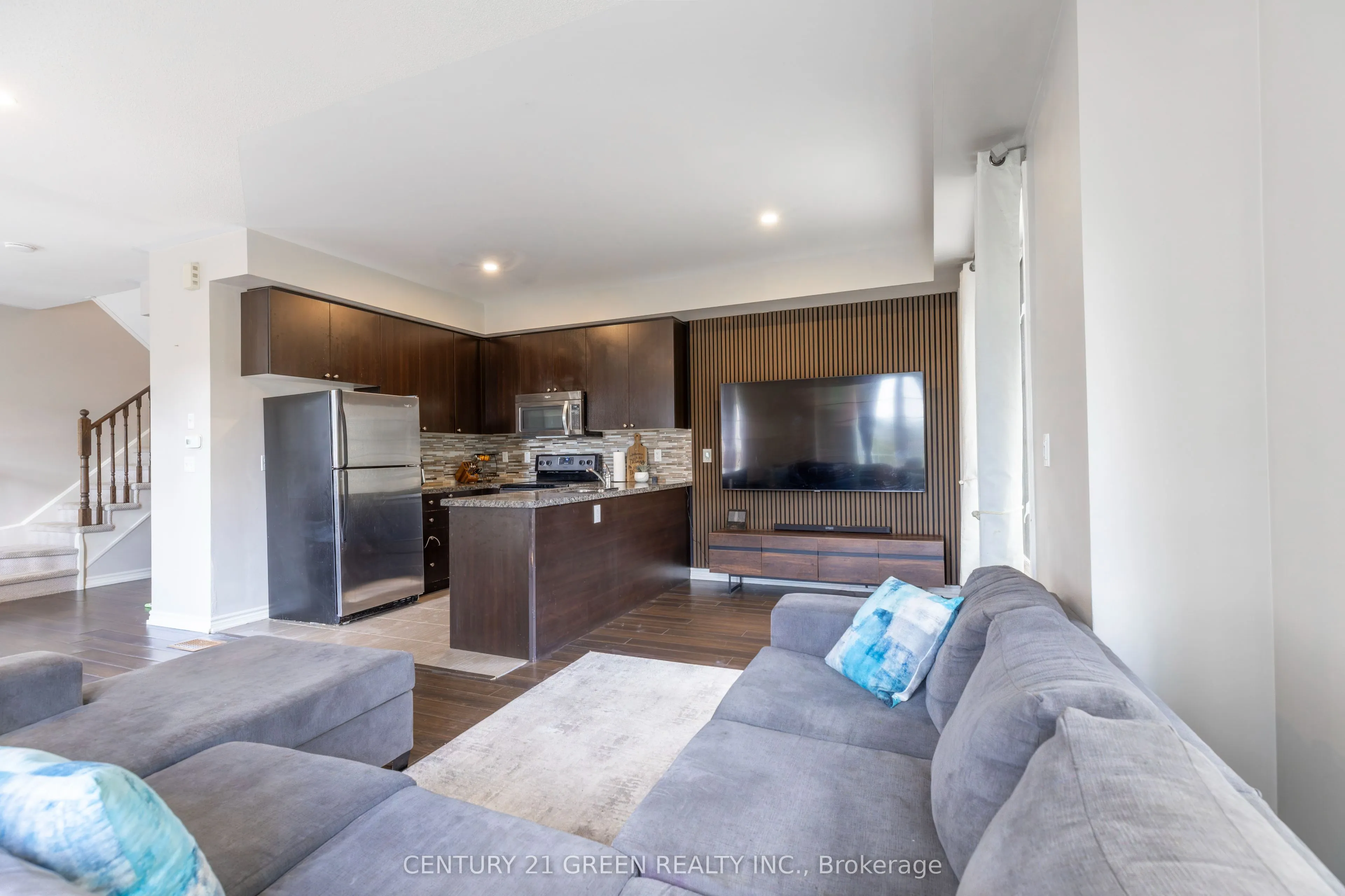 1250 St. Martins Drive, #111