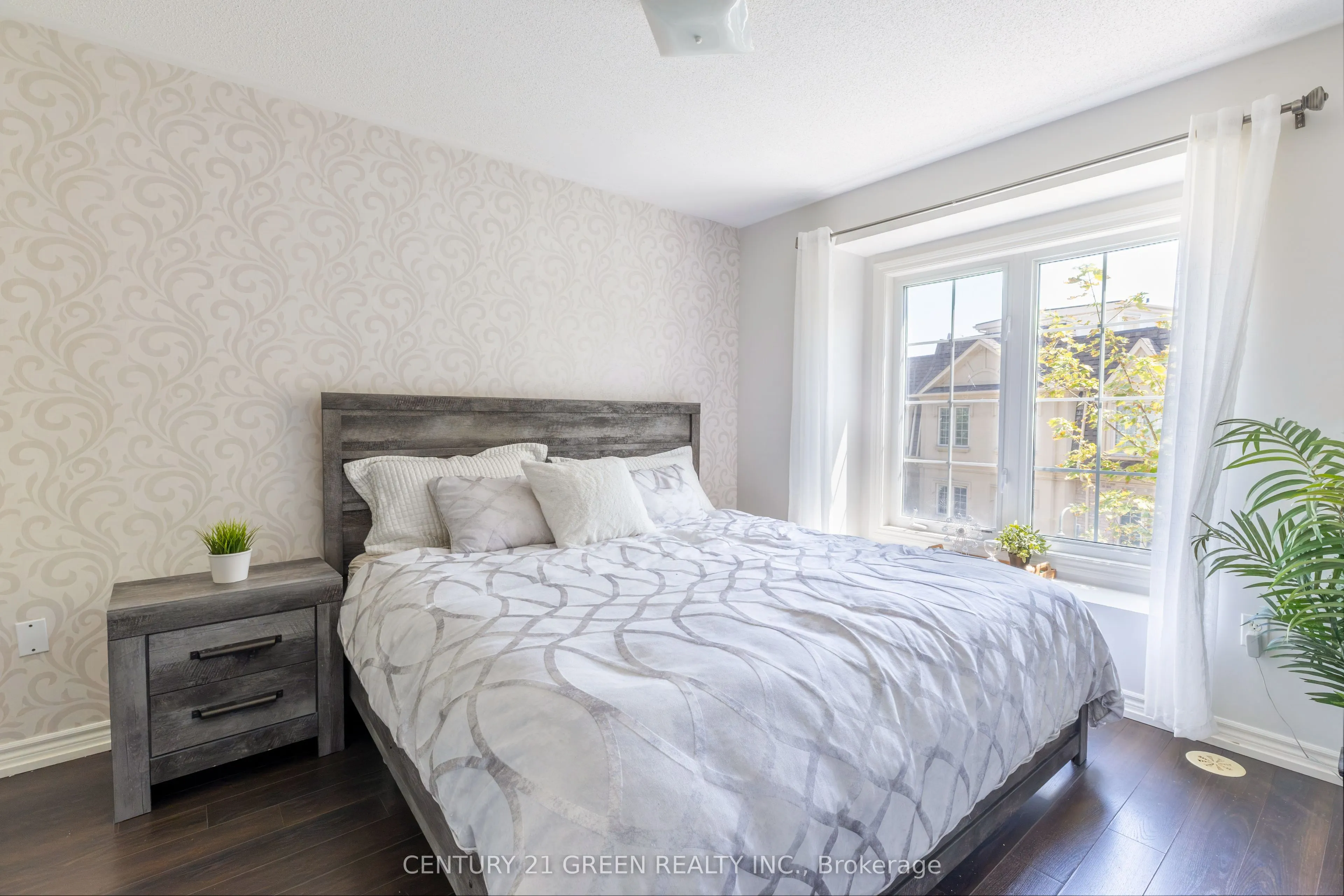 1250 St. Martins Drive, #111