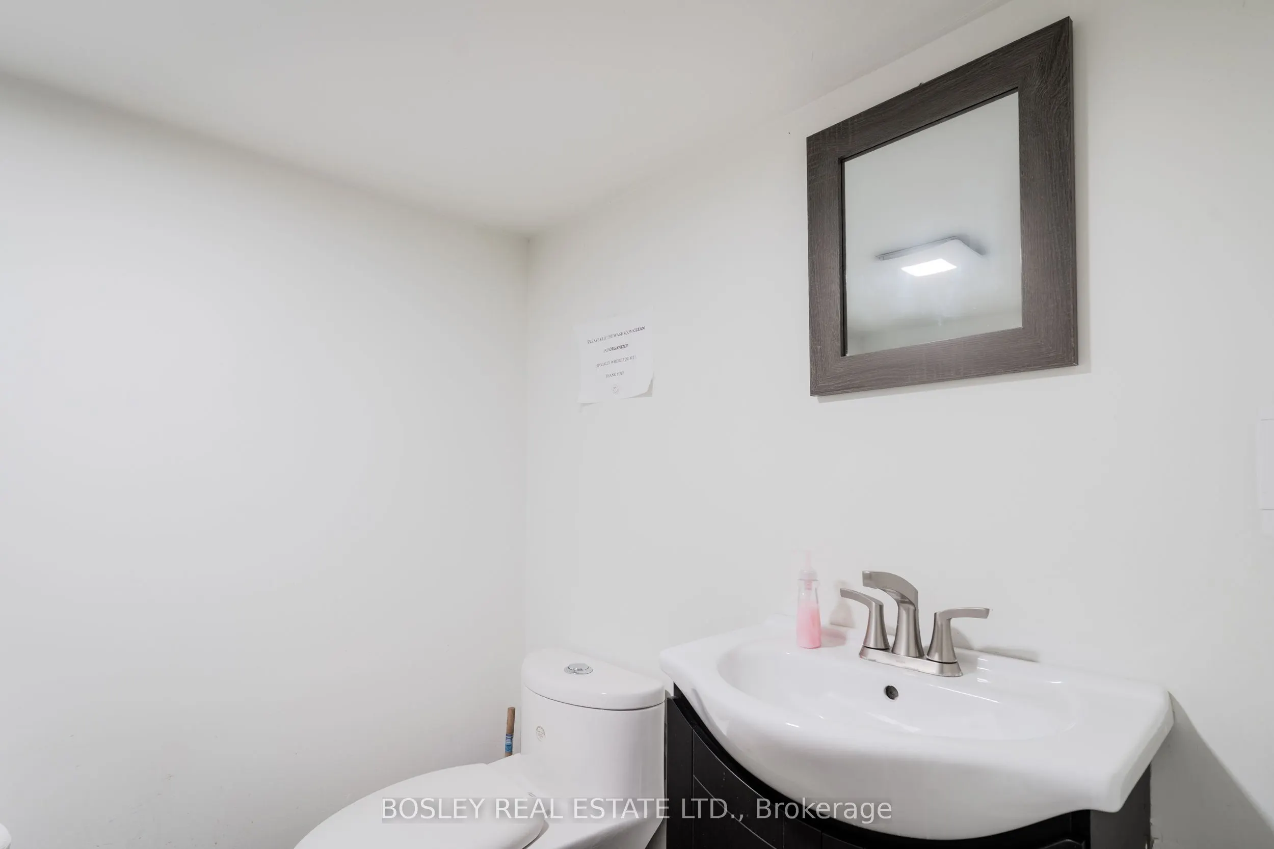 1972 Danforth Avenue E, #Upper