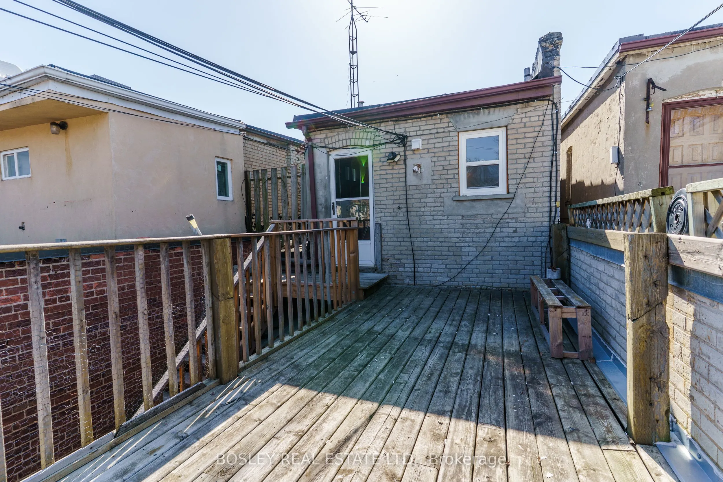 1972 Danforth Avenue E, #Upper