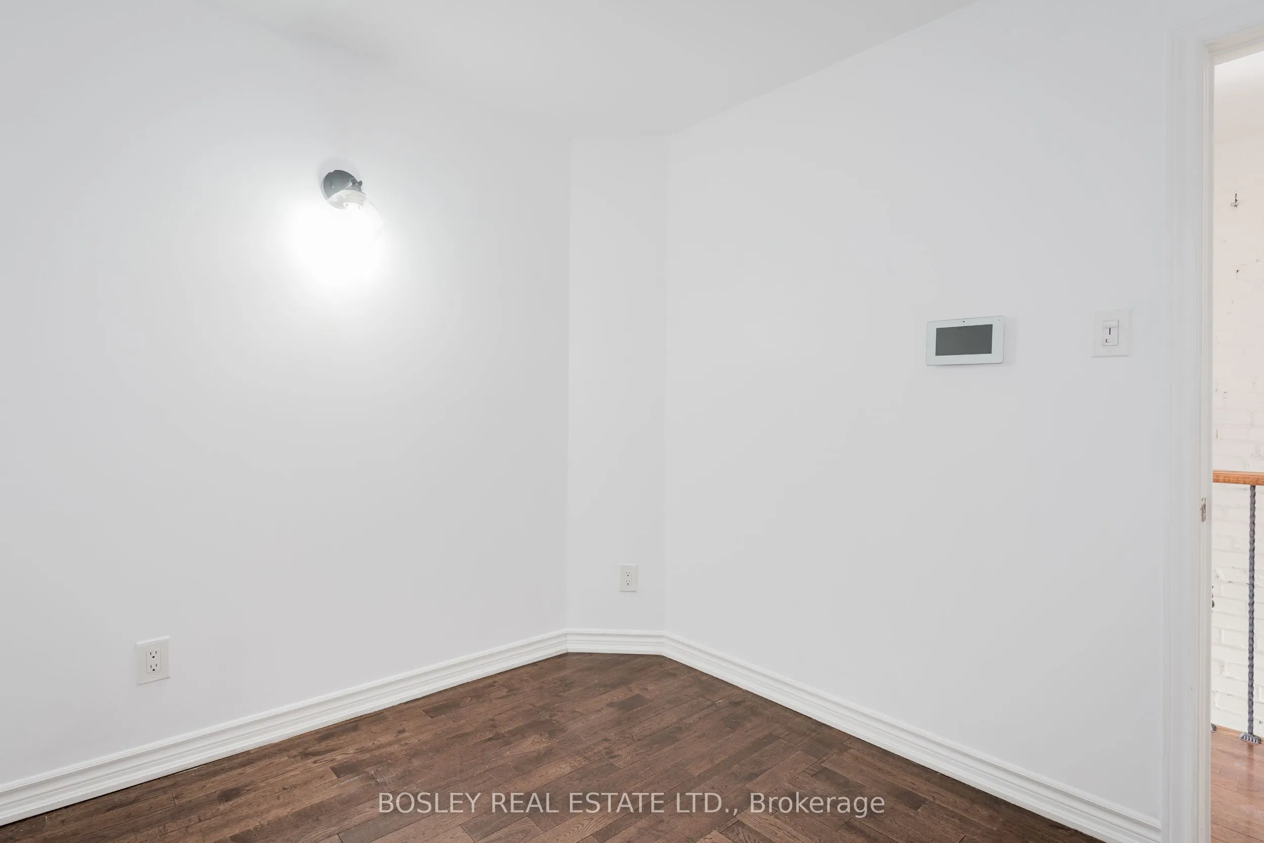 1972 Danforth Avenue E, #Upper