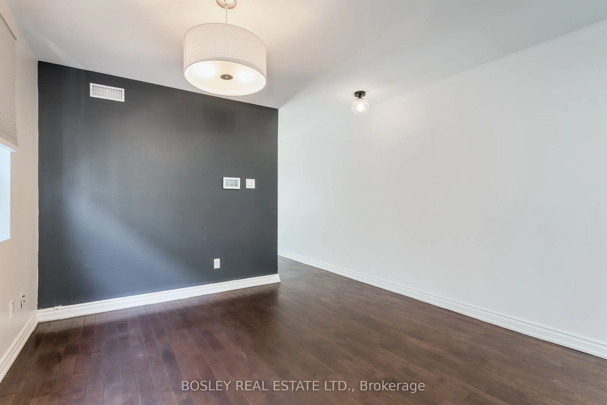1972 Danforth Avenue E, #Upper