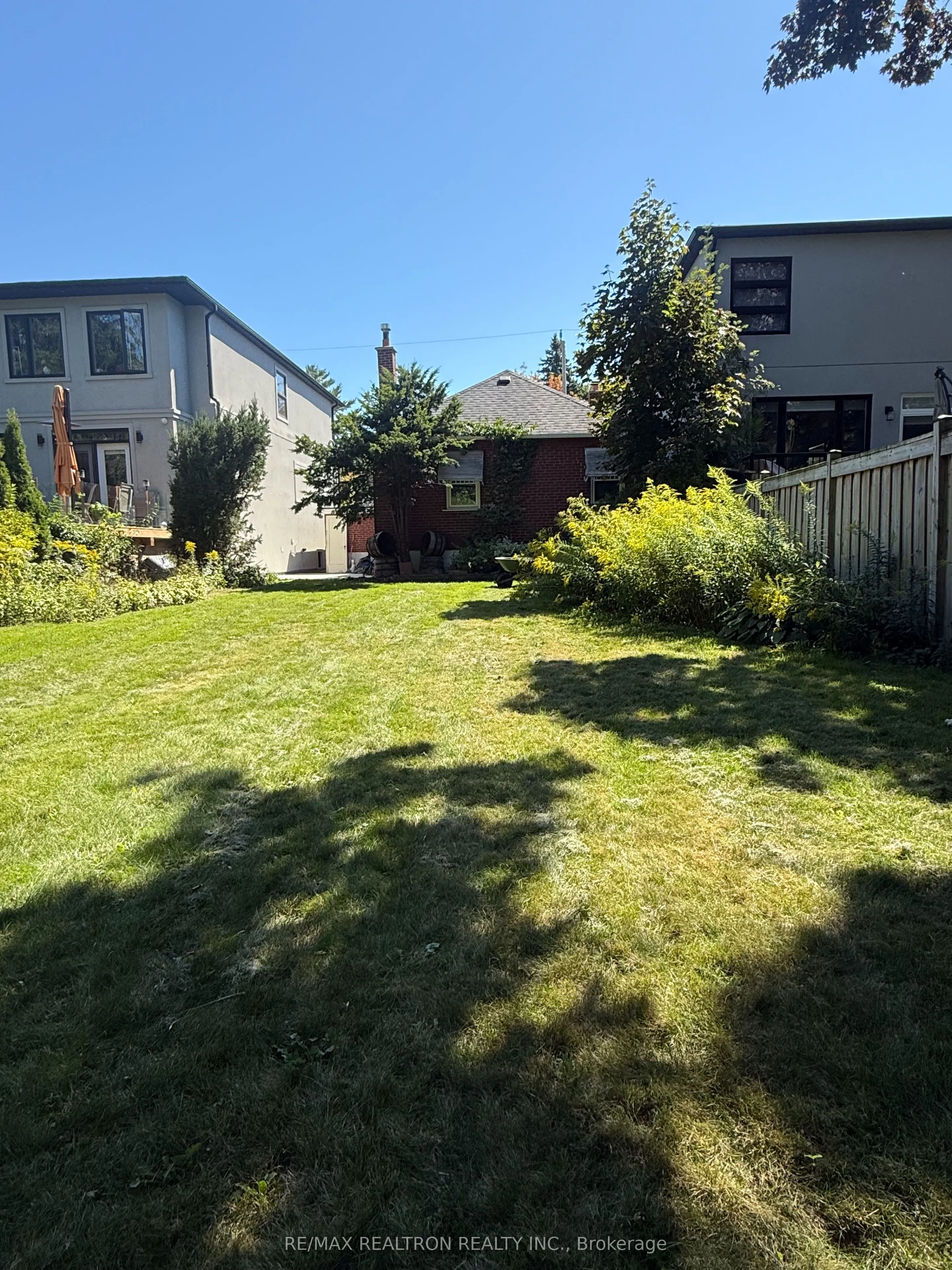 138 Glenwood Crescent