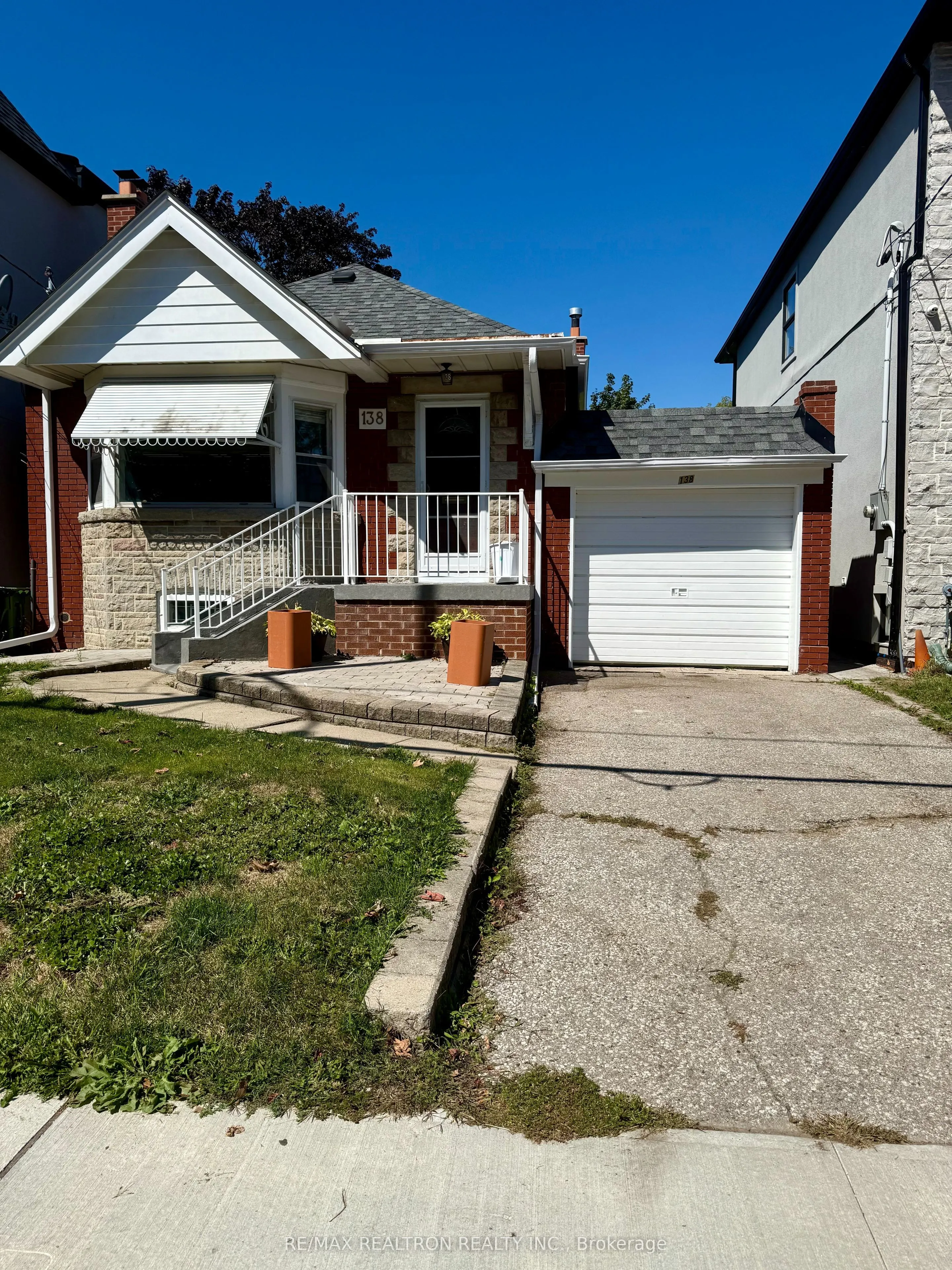 138 Glenwood Crescent