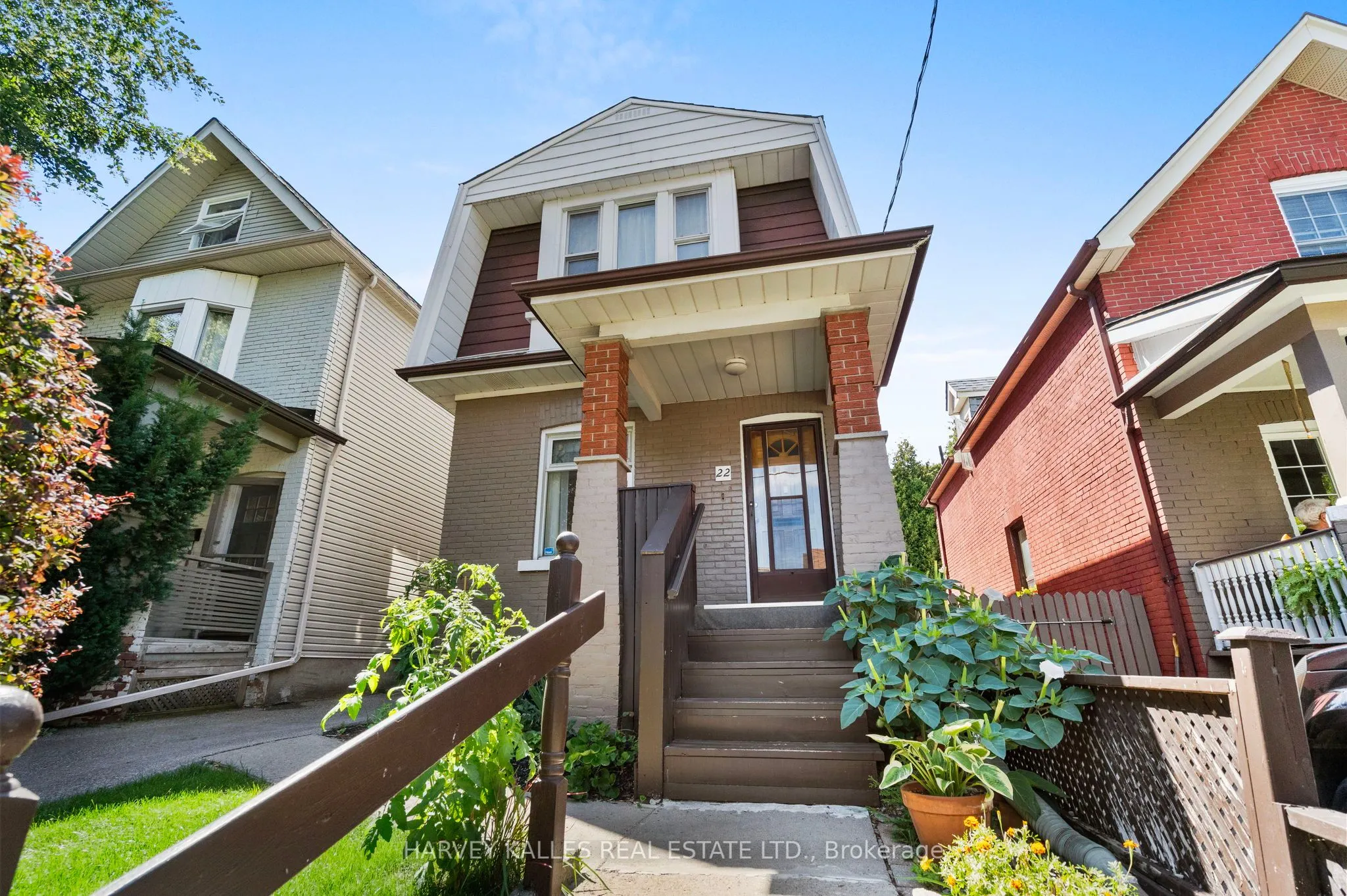 22 Seymour Avenue