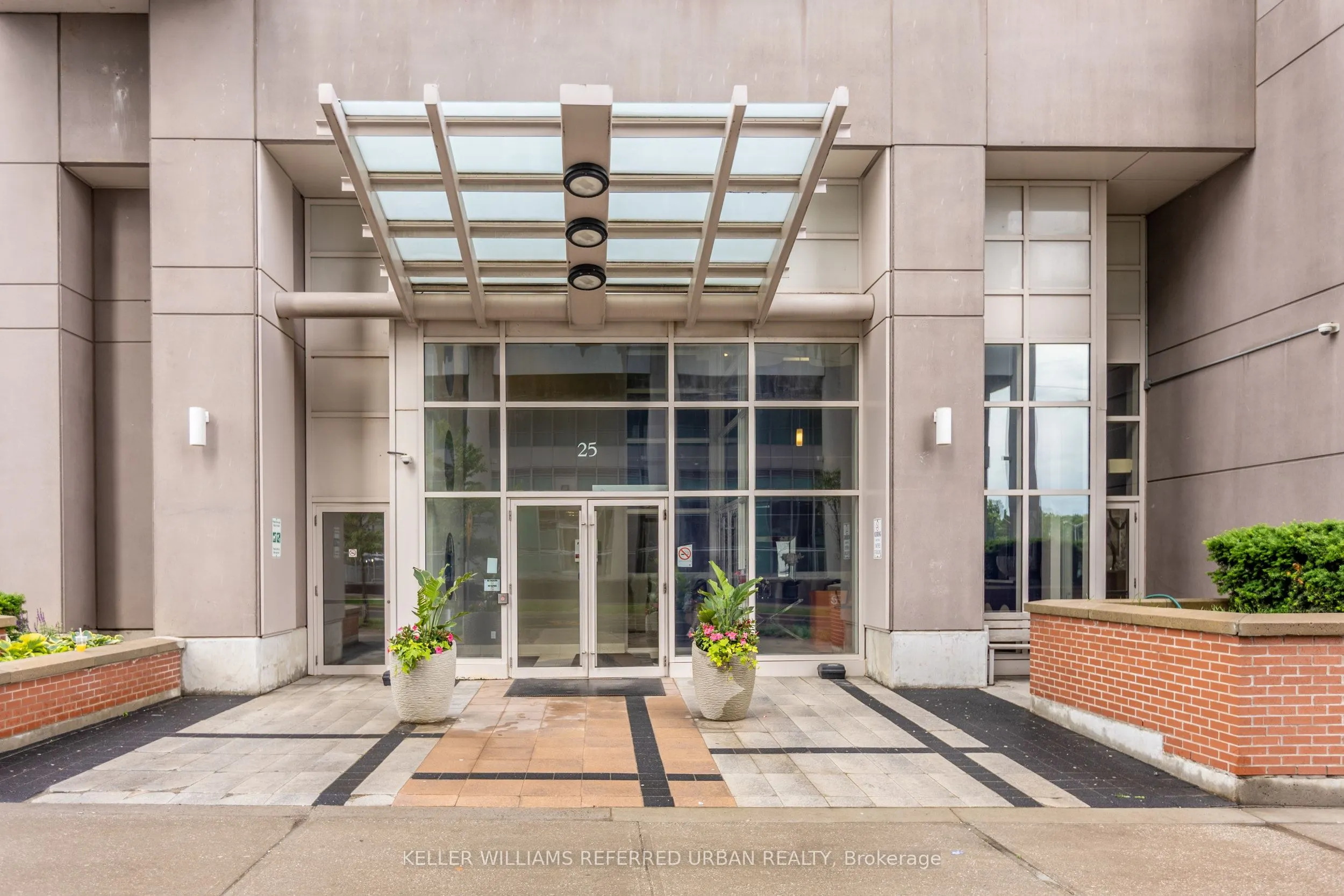 19 Town Centre Court, #2