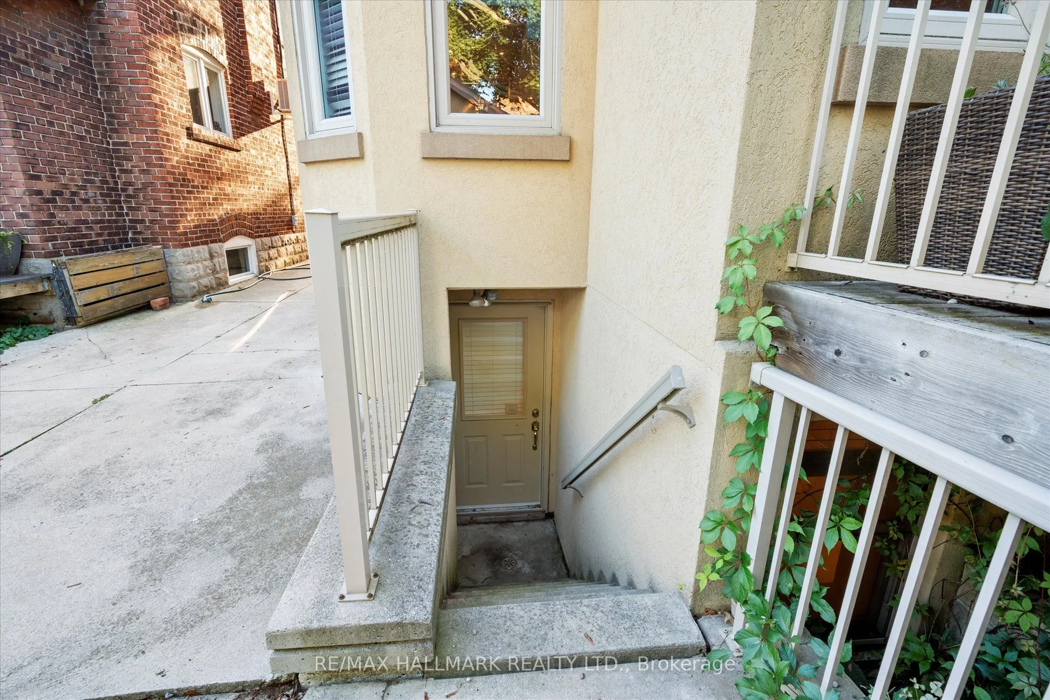 107 Wineva Avenue