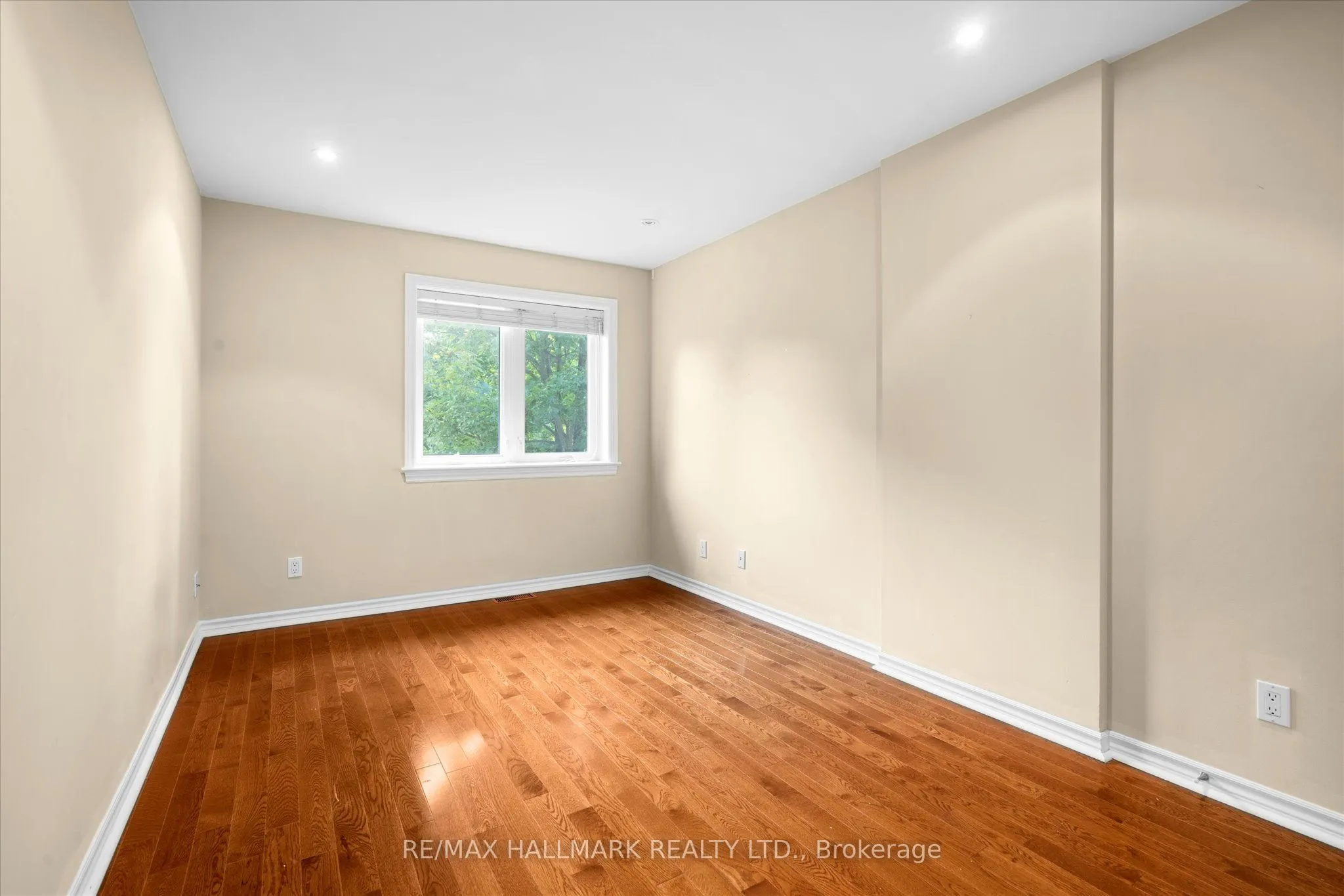 107 Wineva Avenue