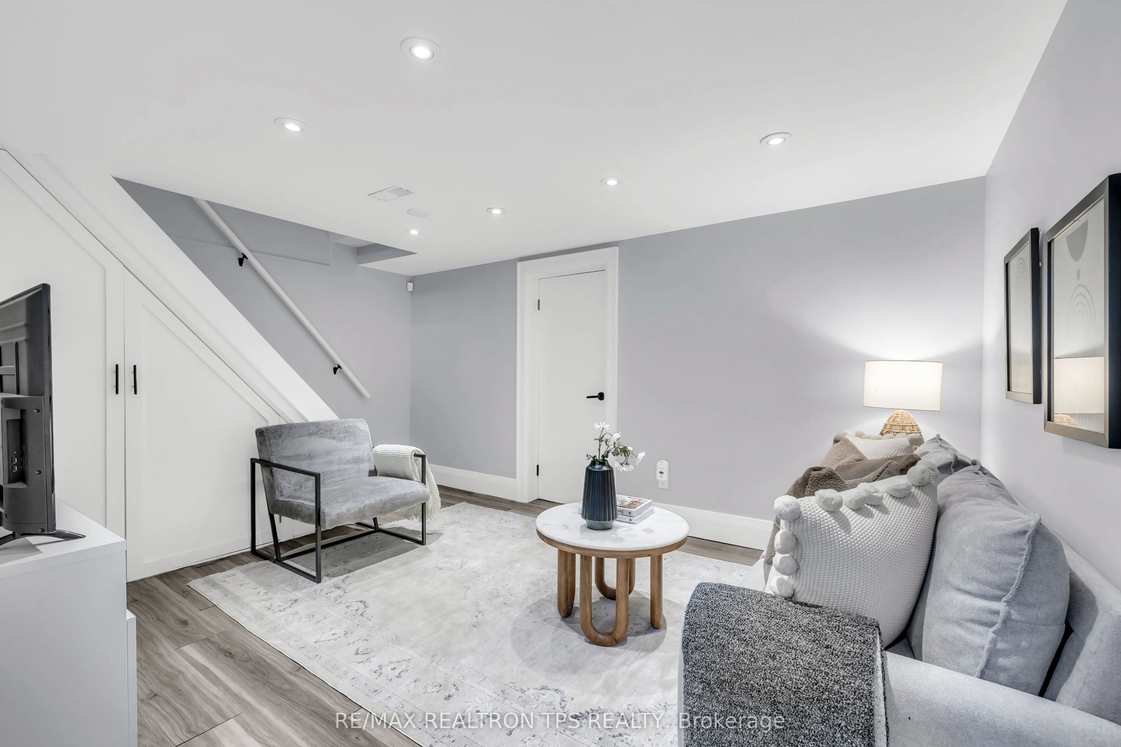 58 Oriole Court