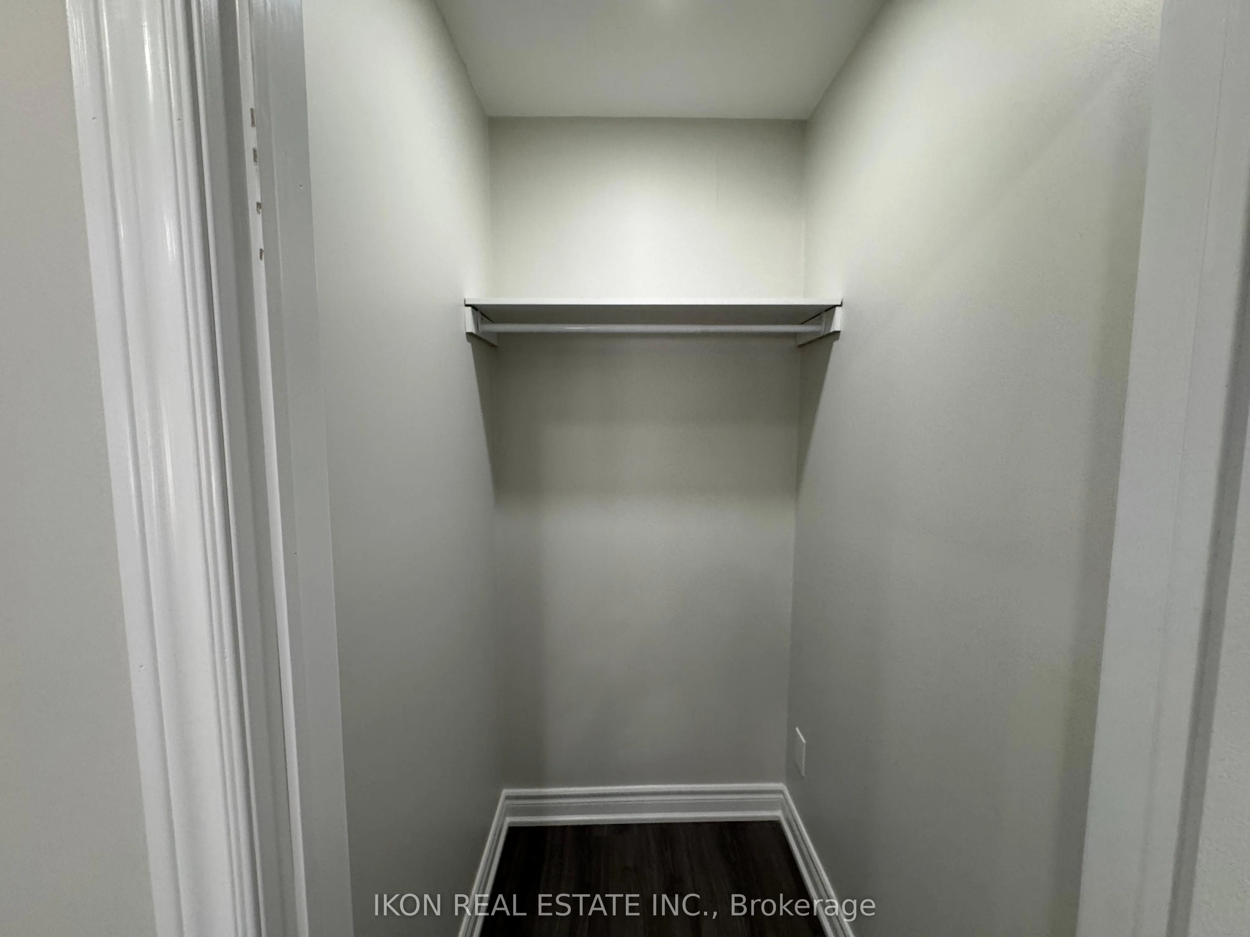 67 Sprucedale Way E, #32