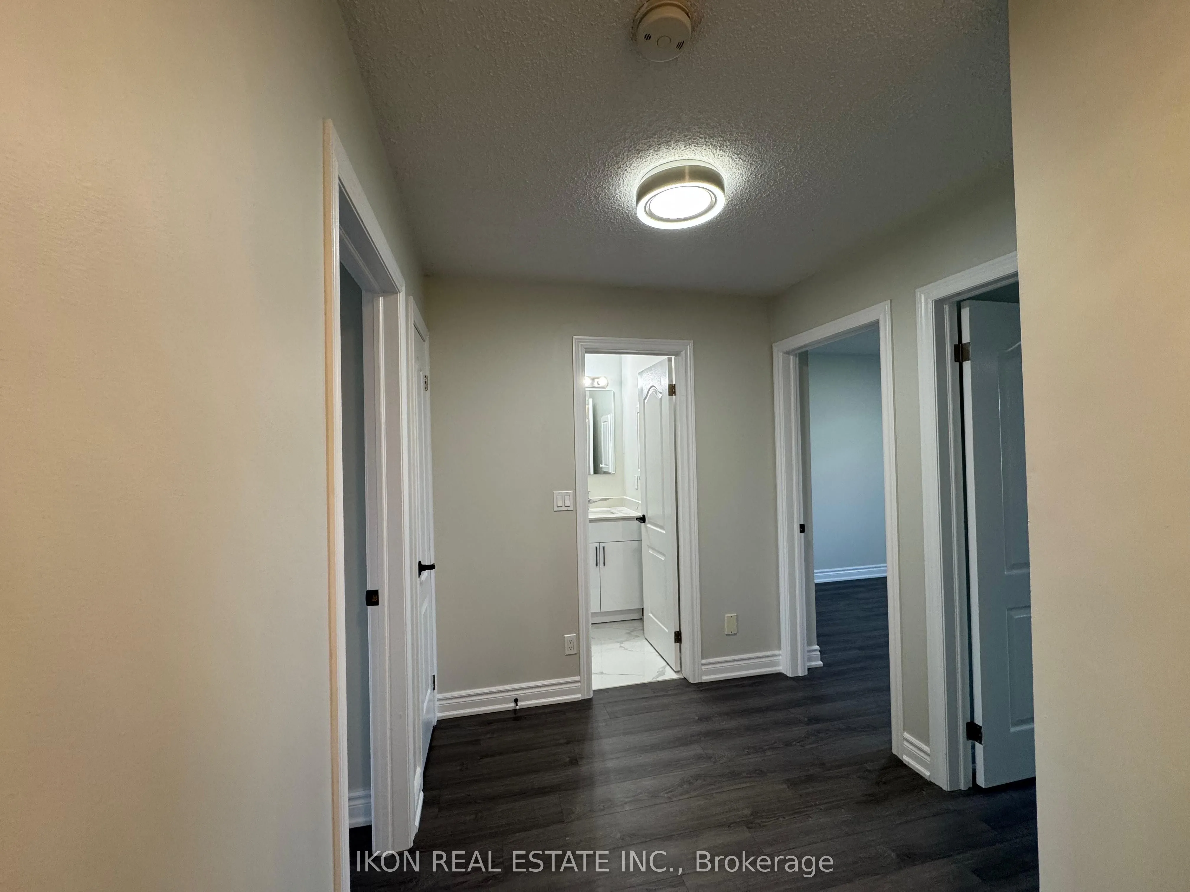 67 Sprucedale Way E, #32