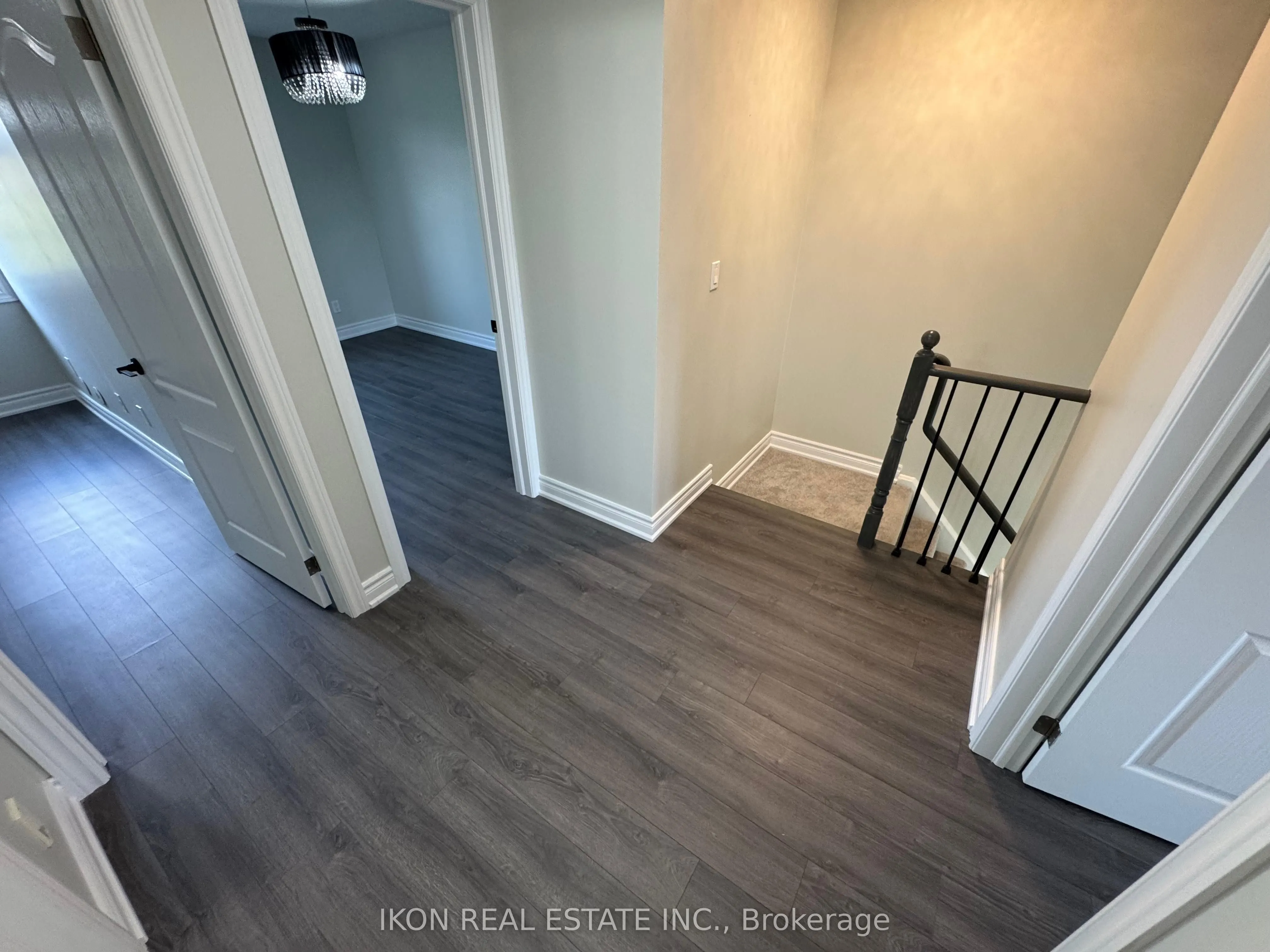 67 Sprucedale Way E, #32