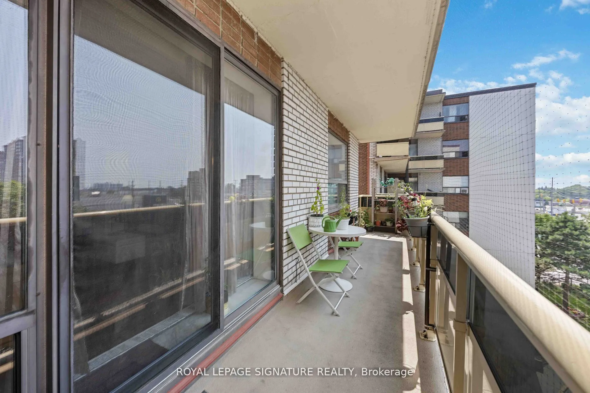 921 Midland Avenue, #502
