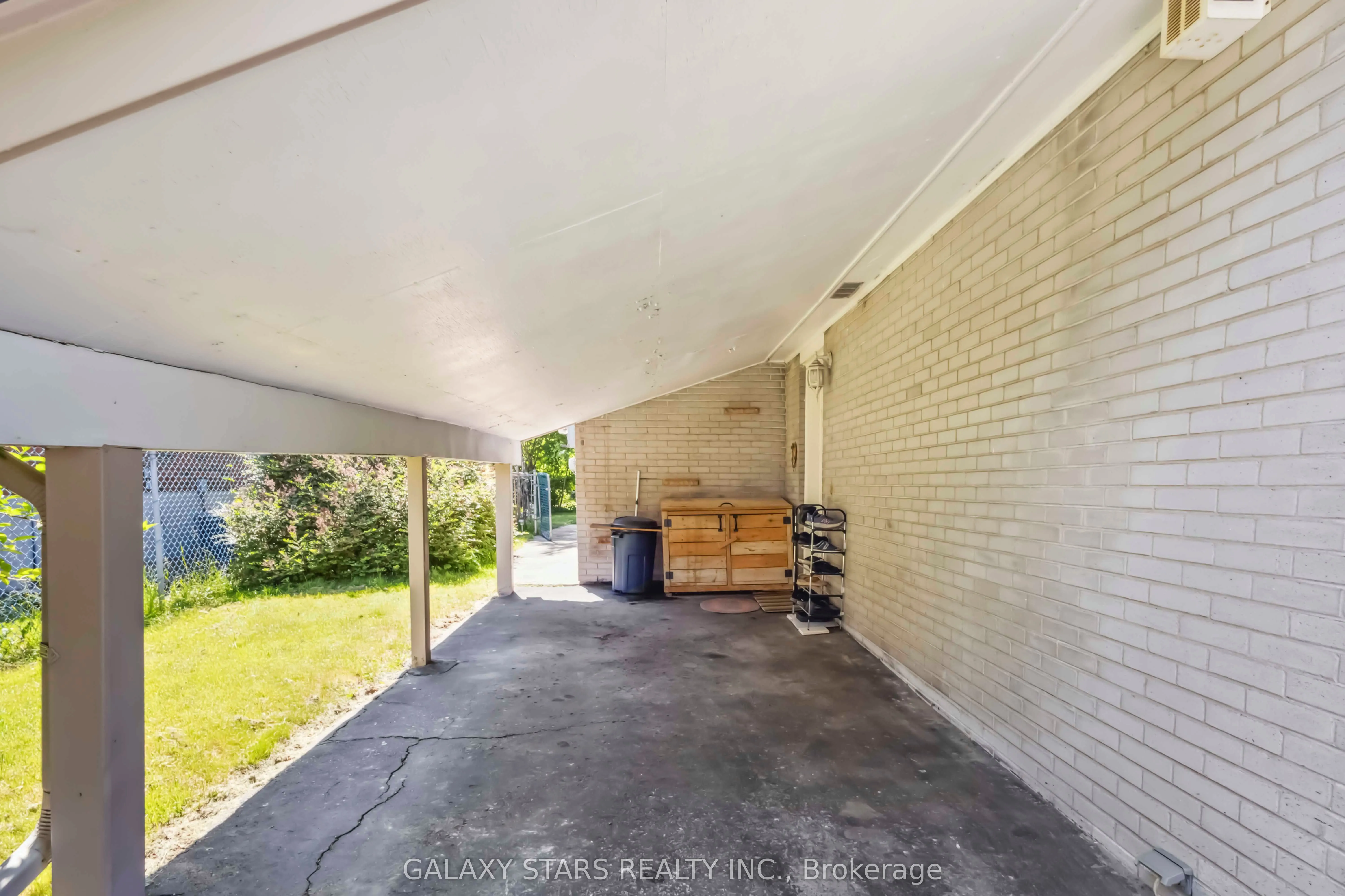 673 Lansdowne Drive